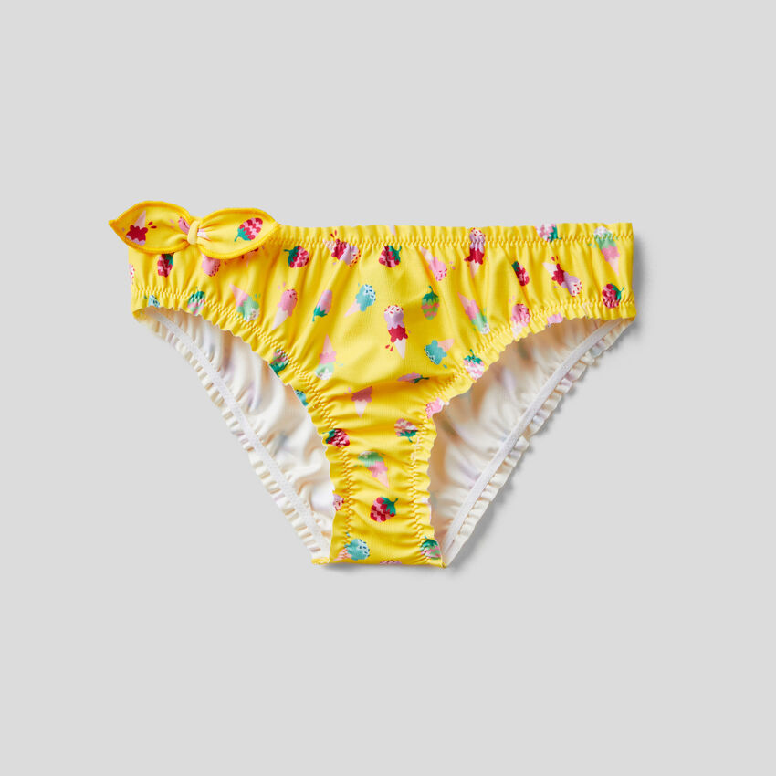 Patterned swim bottoms with bows