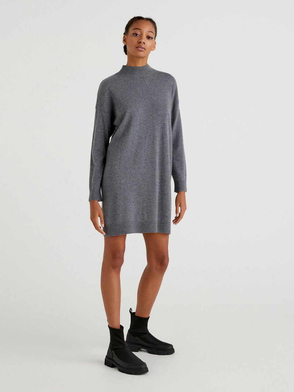 Short sweater dress