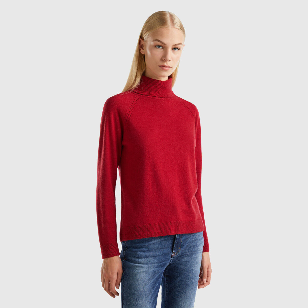 Ladies red hotsell turtleneck sweater