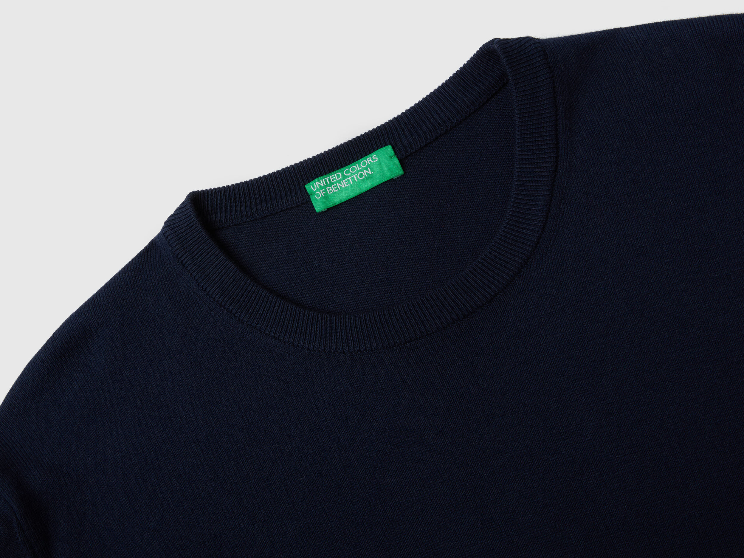 Benetton sales basic crewneck