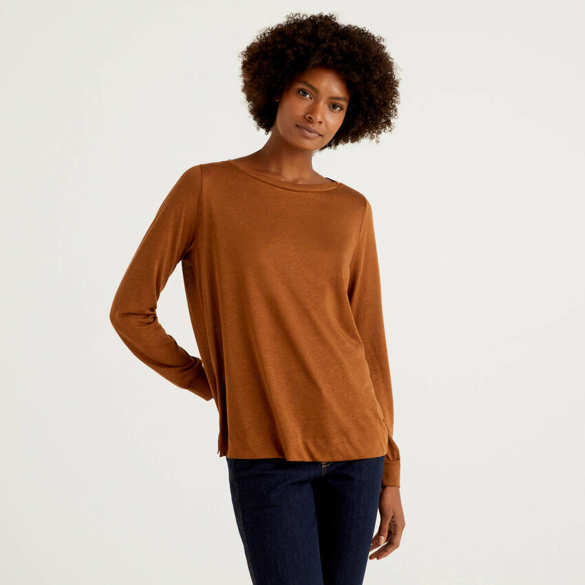 Long sleeve t-shirt with cuff