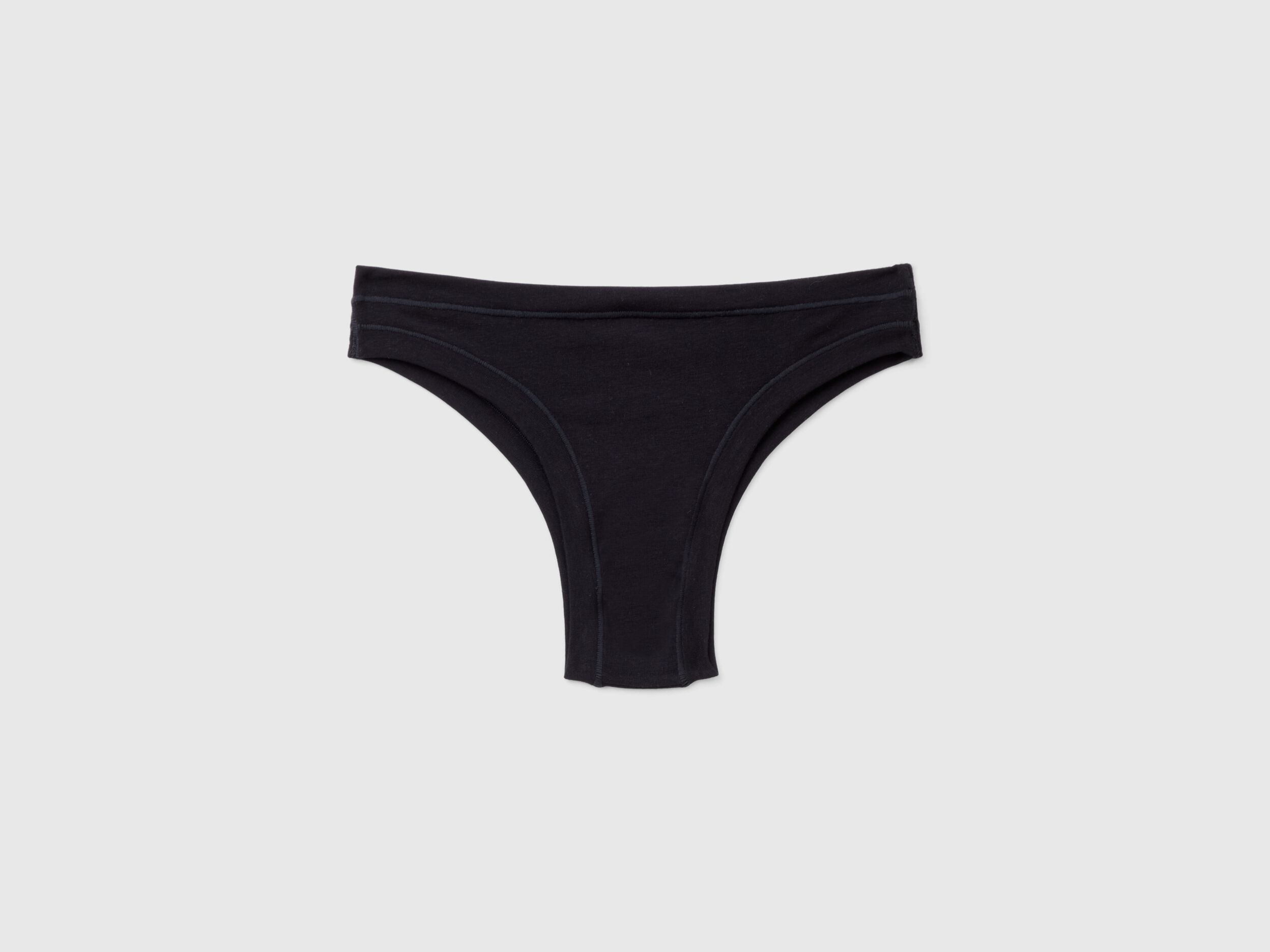 Women s Brazilian brief and Thongs Undercolors Benetton