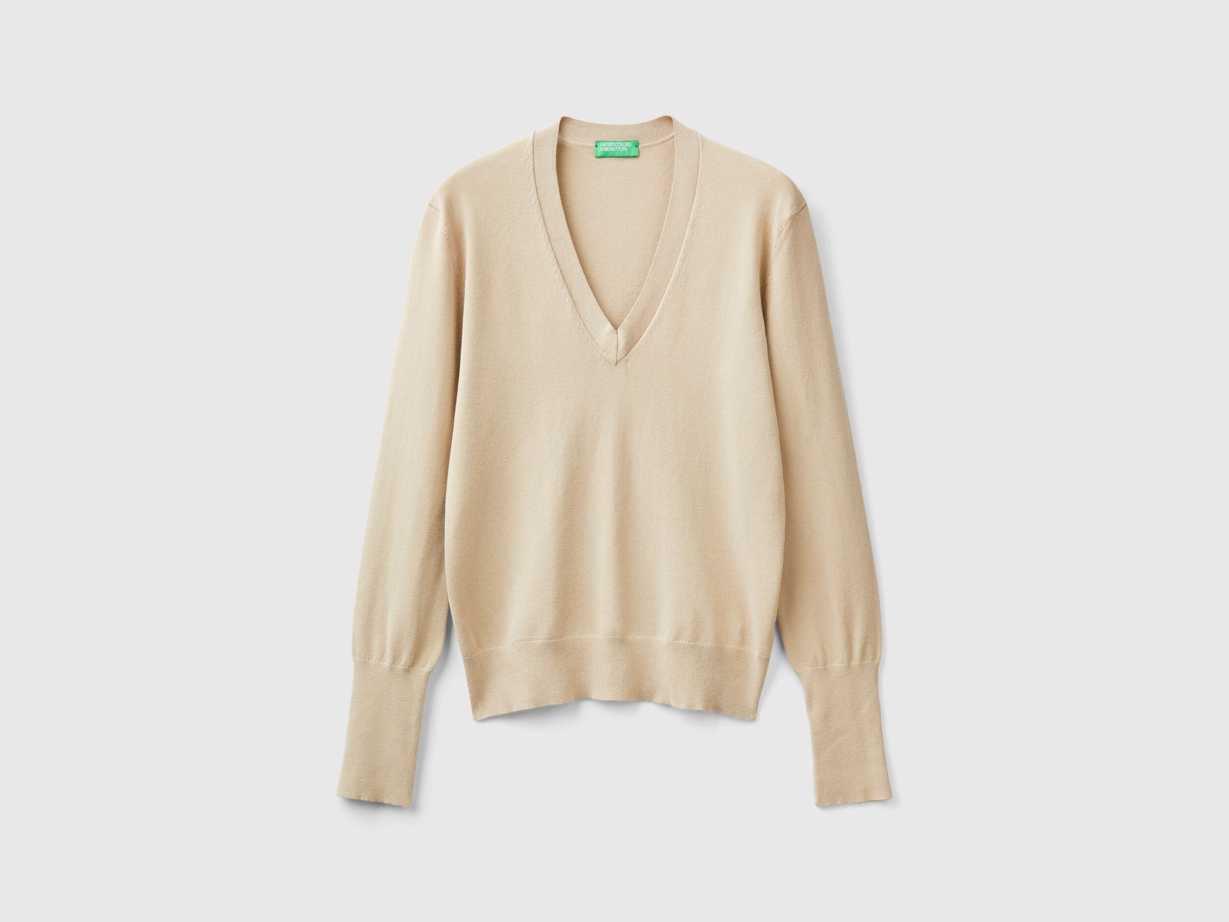 Cream v neck sweater women's best sale