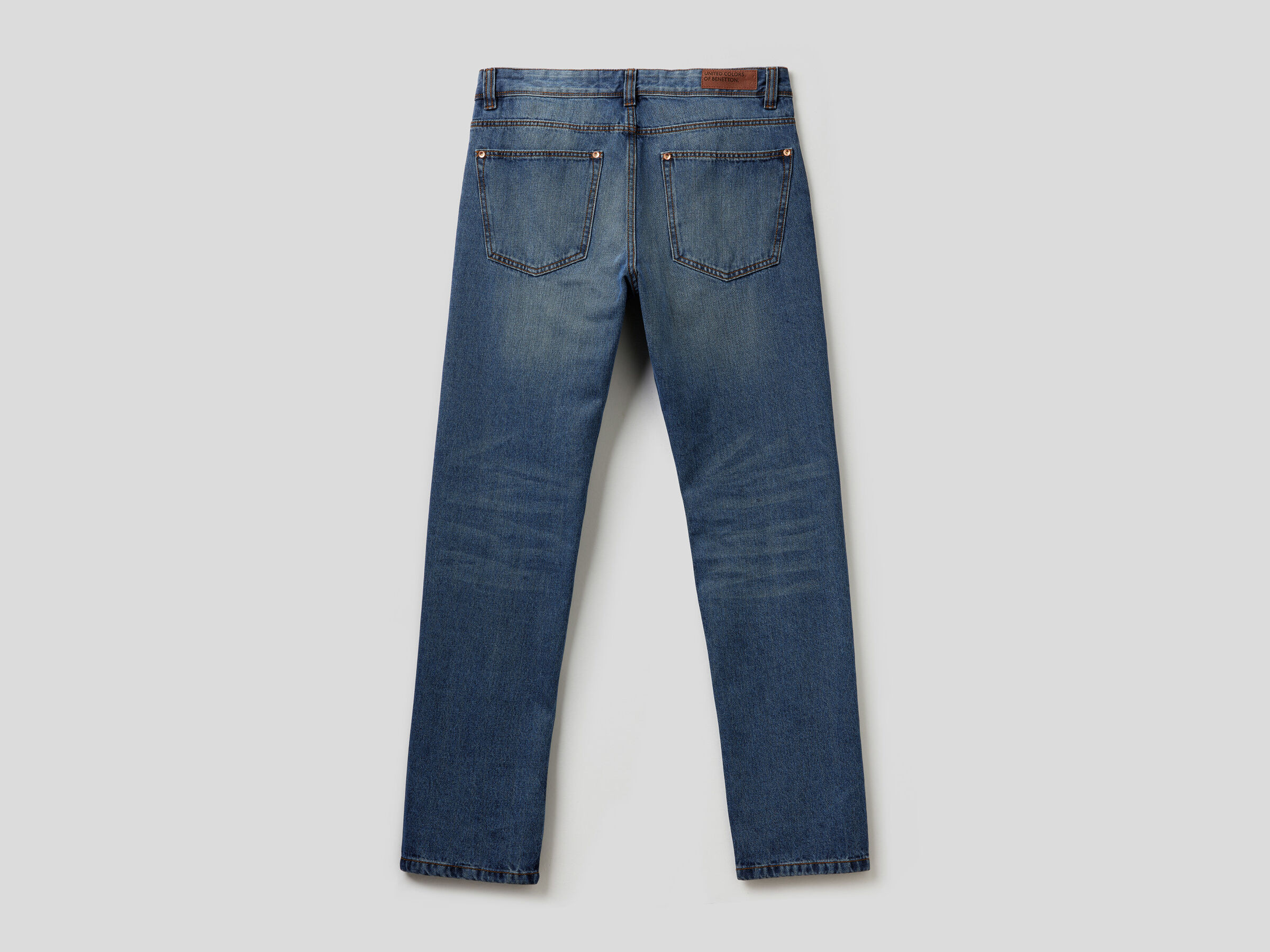 Straight leg 100% cotton jeans