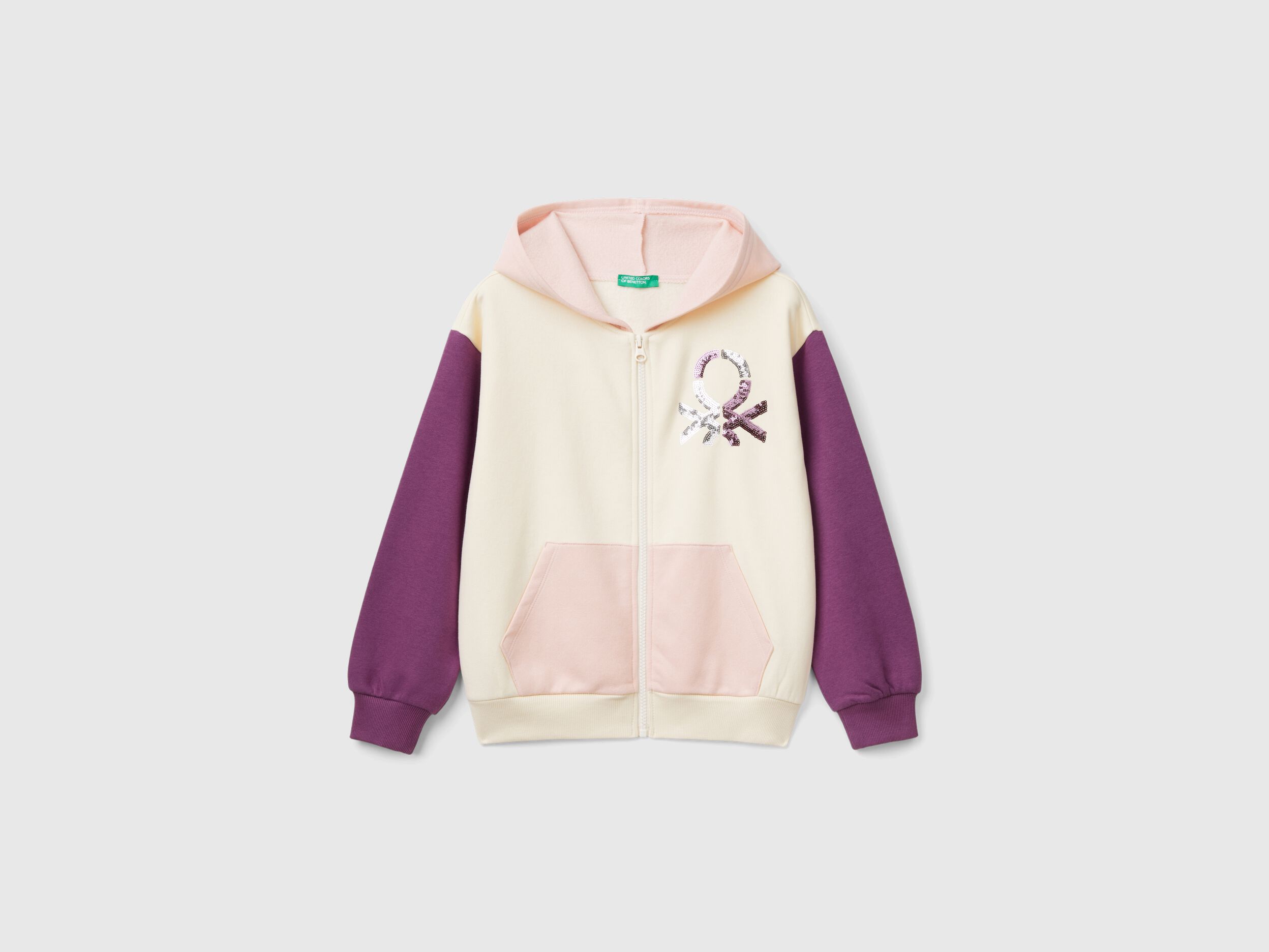 Junior Girls Sweatshirts and Tracksuits Collection 2024 Benetton