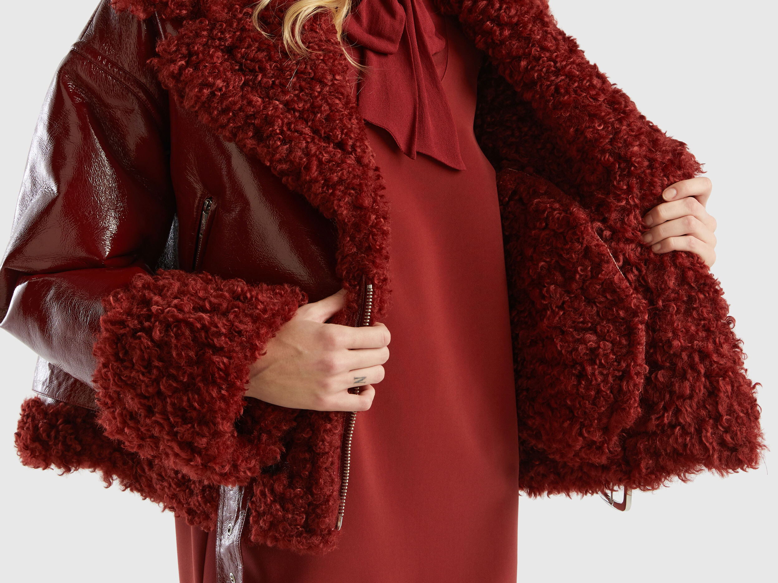 Zara soft faux fur coat burgundy sales