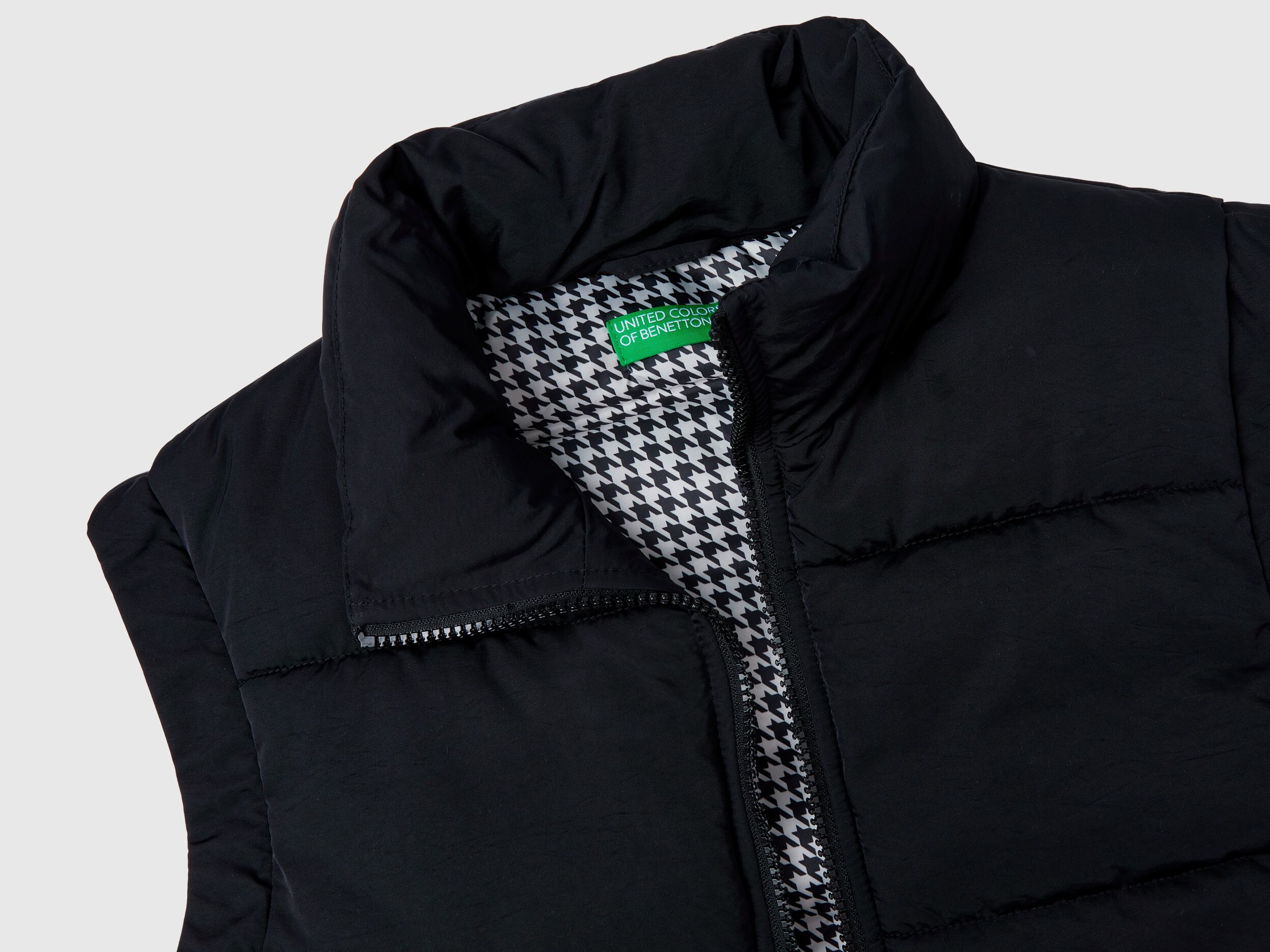 Benetton clearance rain defender
