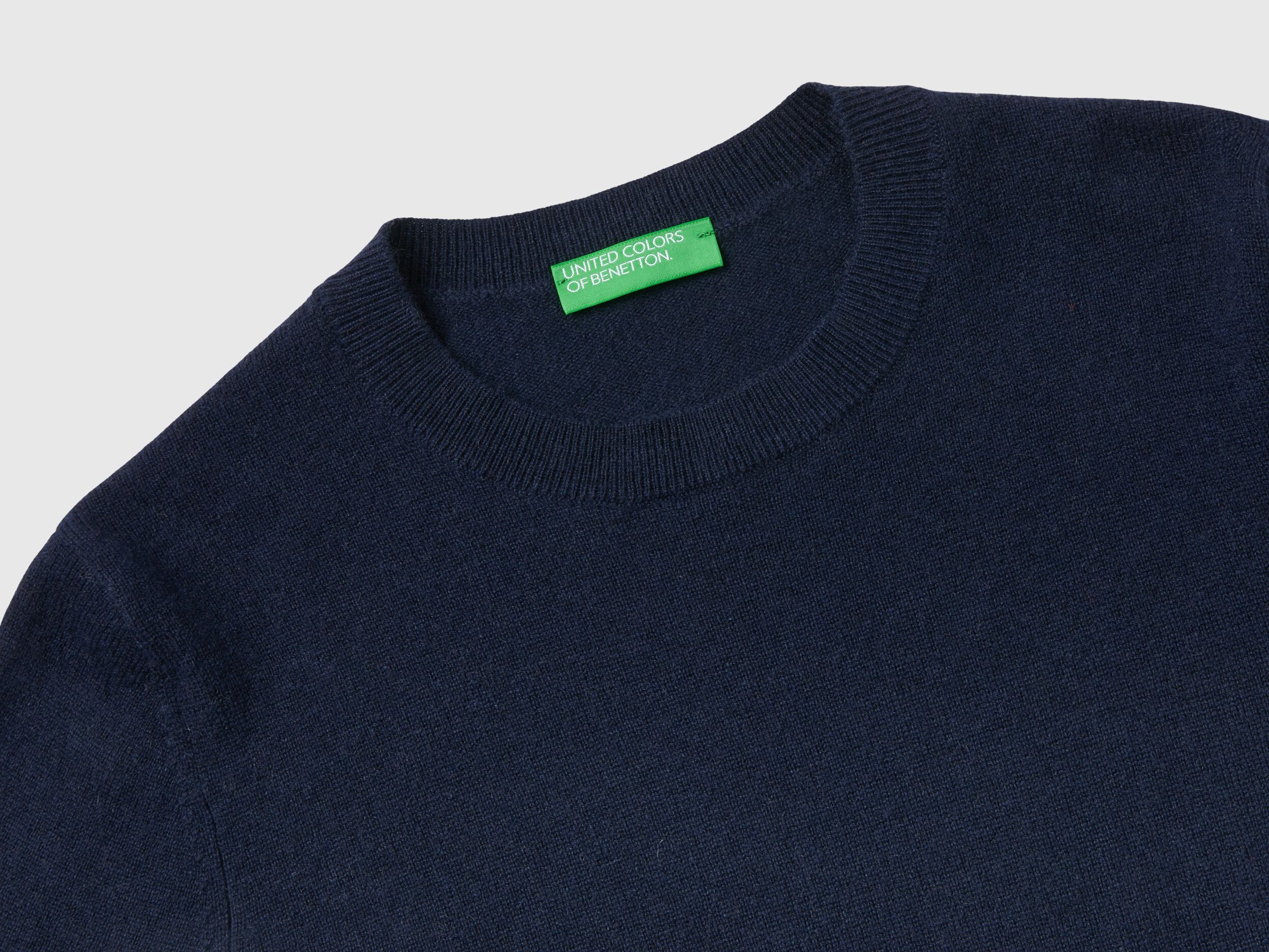 Dark blue sweater in pure cashmere
