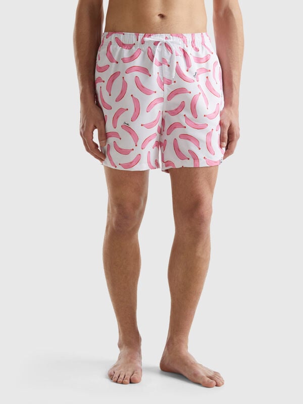 White swim trunks with banana pattern Men