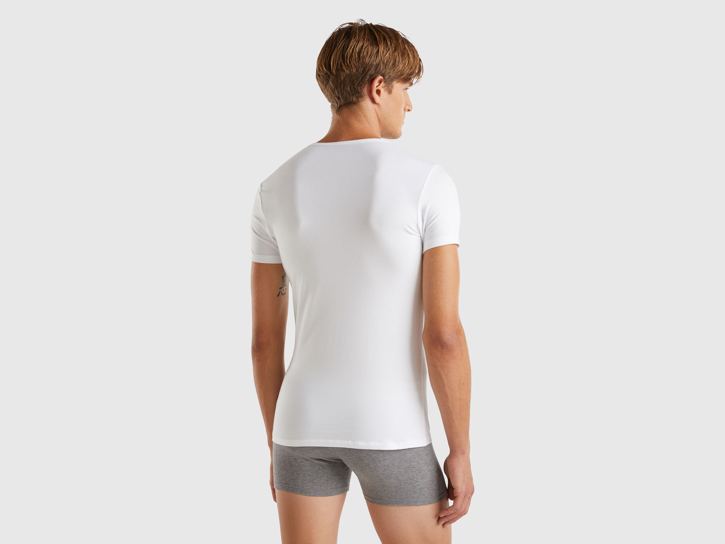 Benetton t shirts online sales