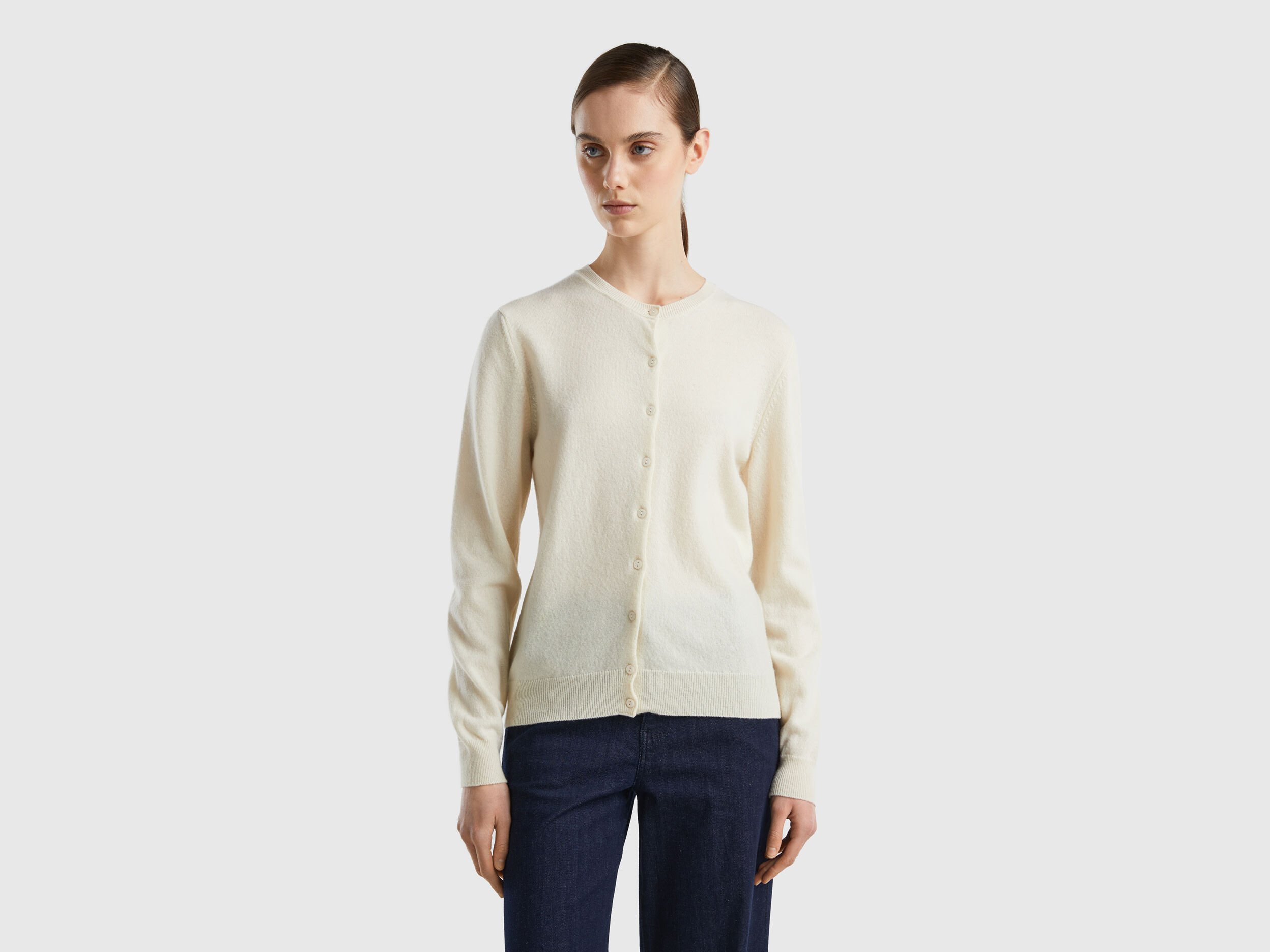White crew shop neck cardigan