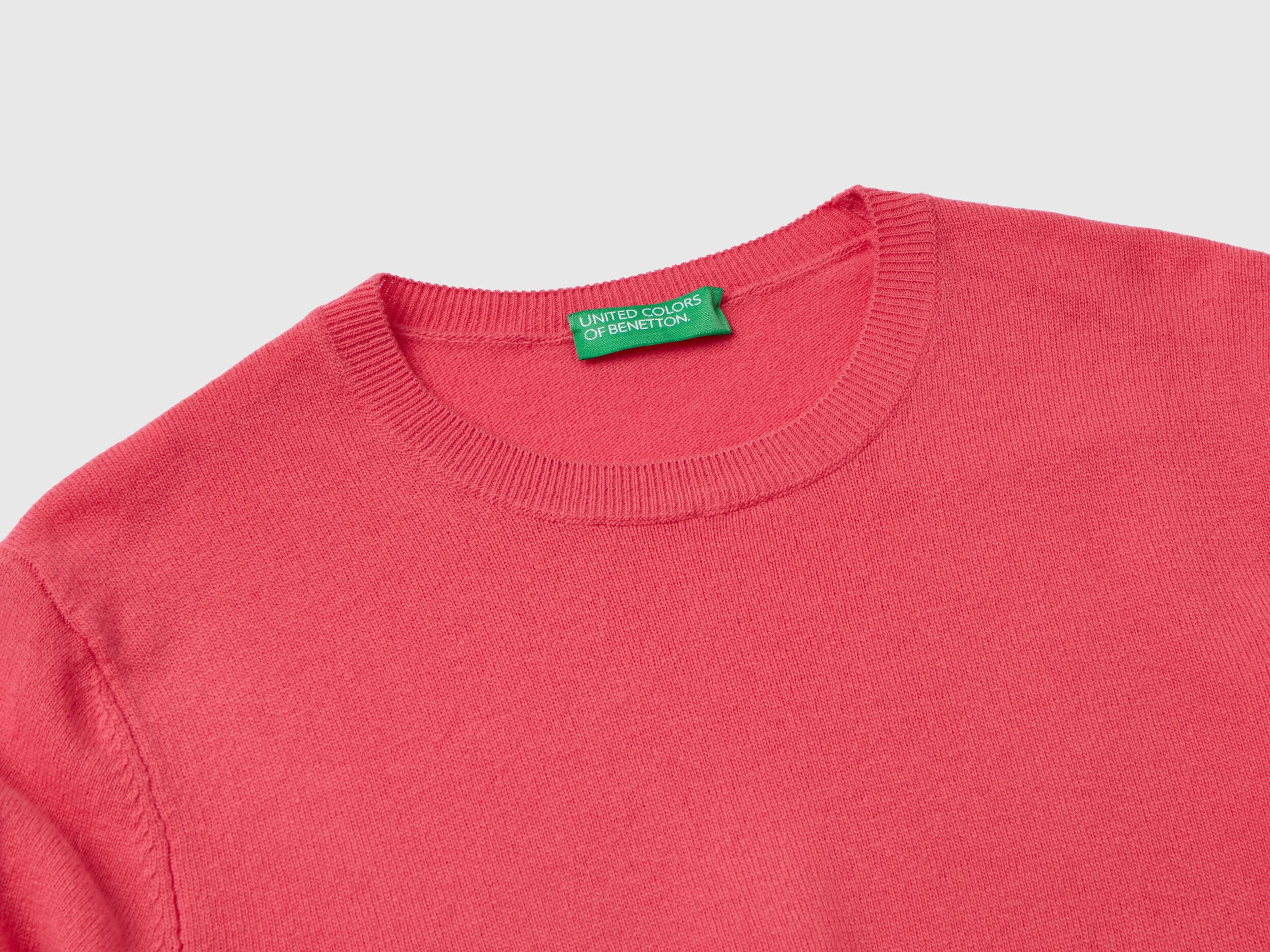 Strawberry red crew neck sweater in Merino wool