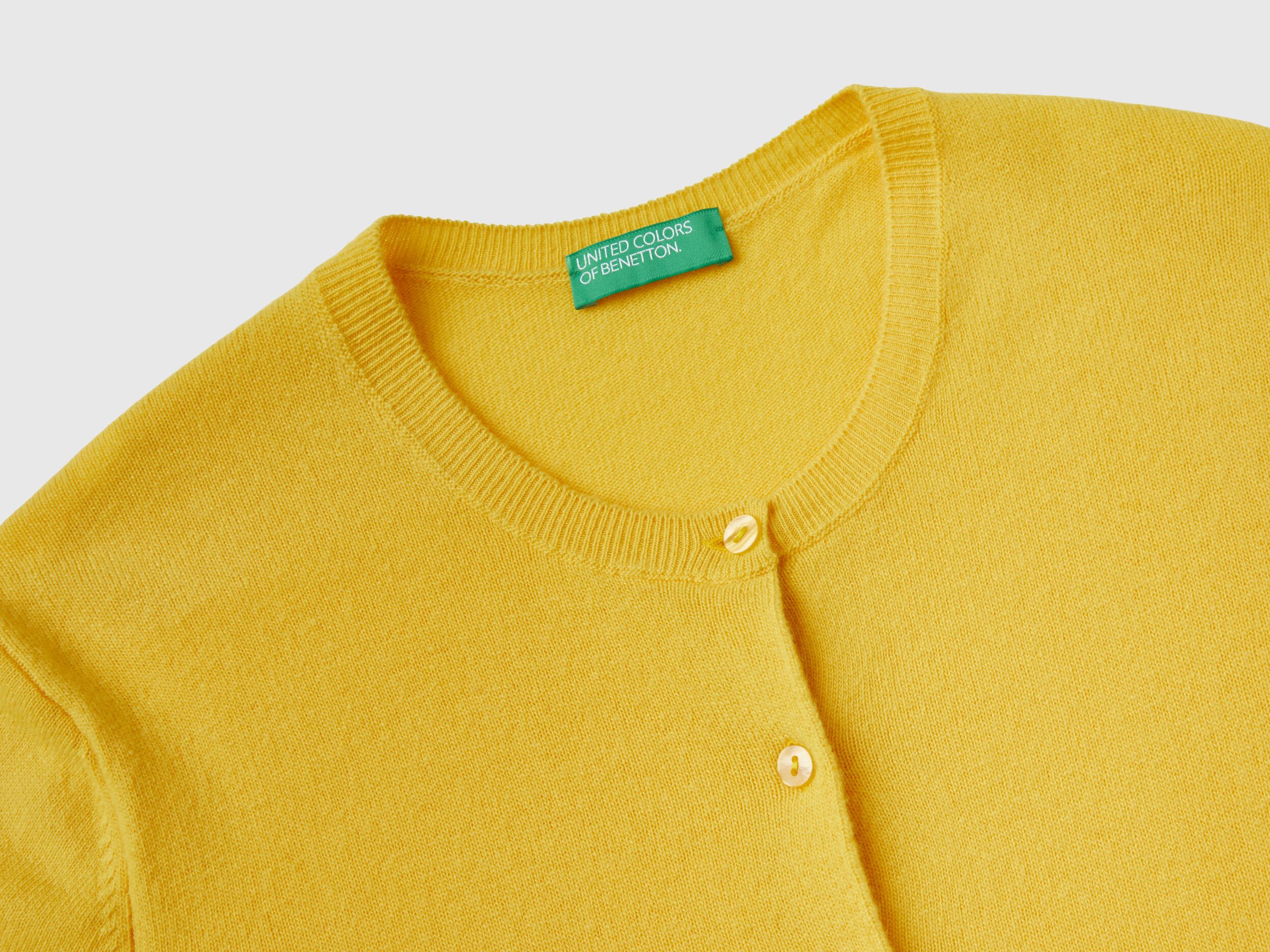 Benetton round neck cardigan store