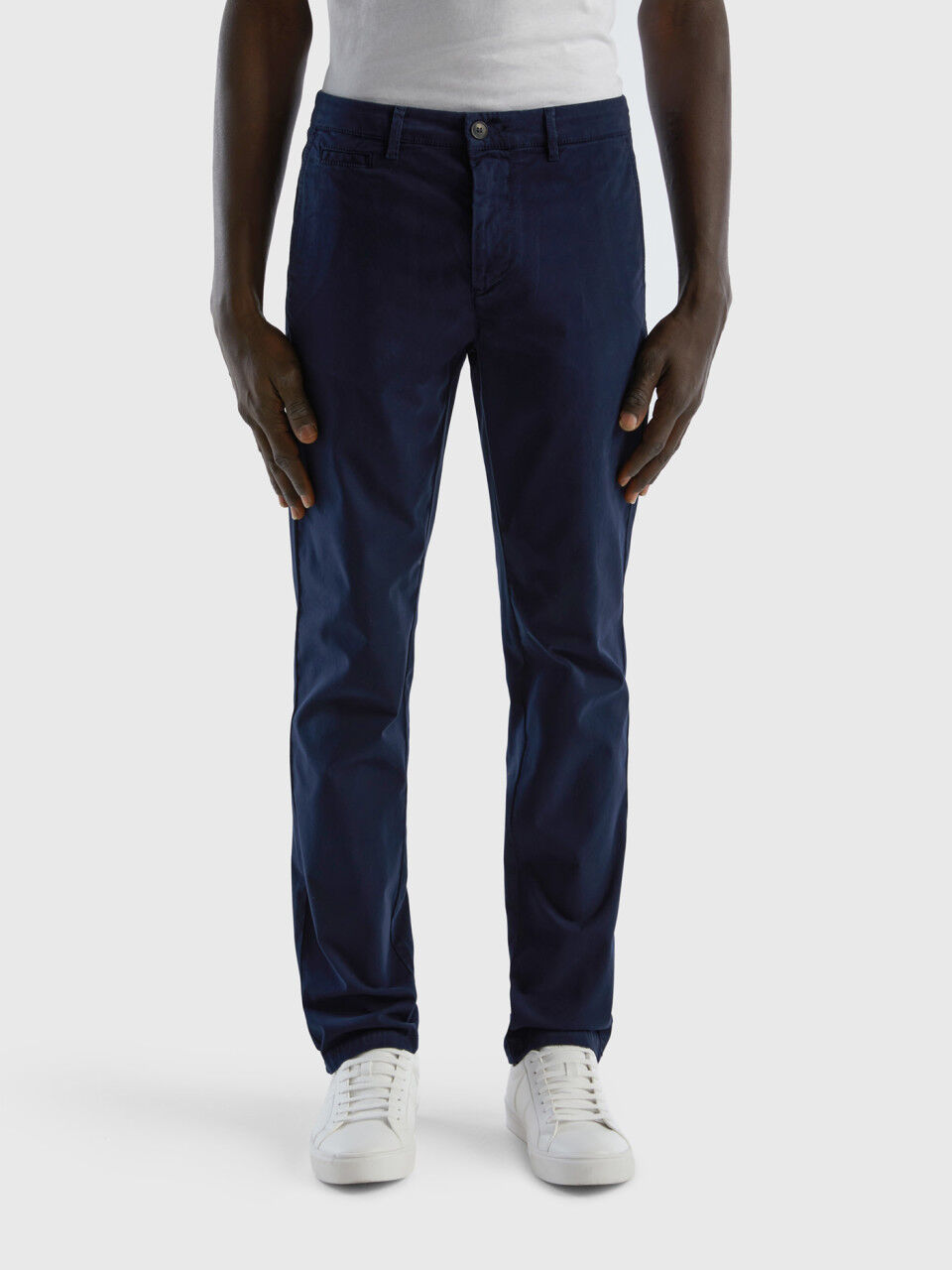 Kenz Navy Blue Pants for Men - Versatile & Stylish – HolloMen