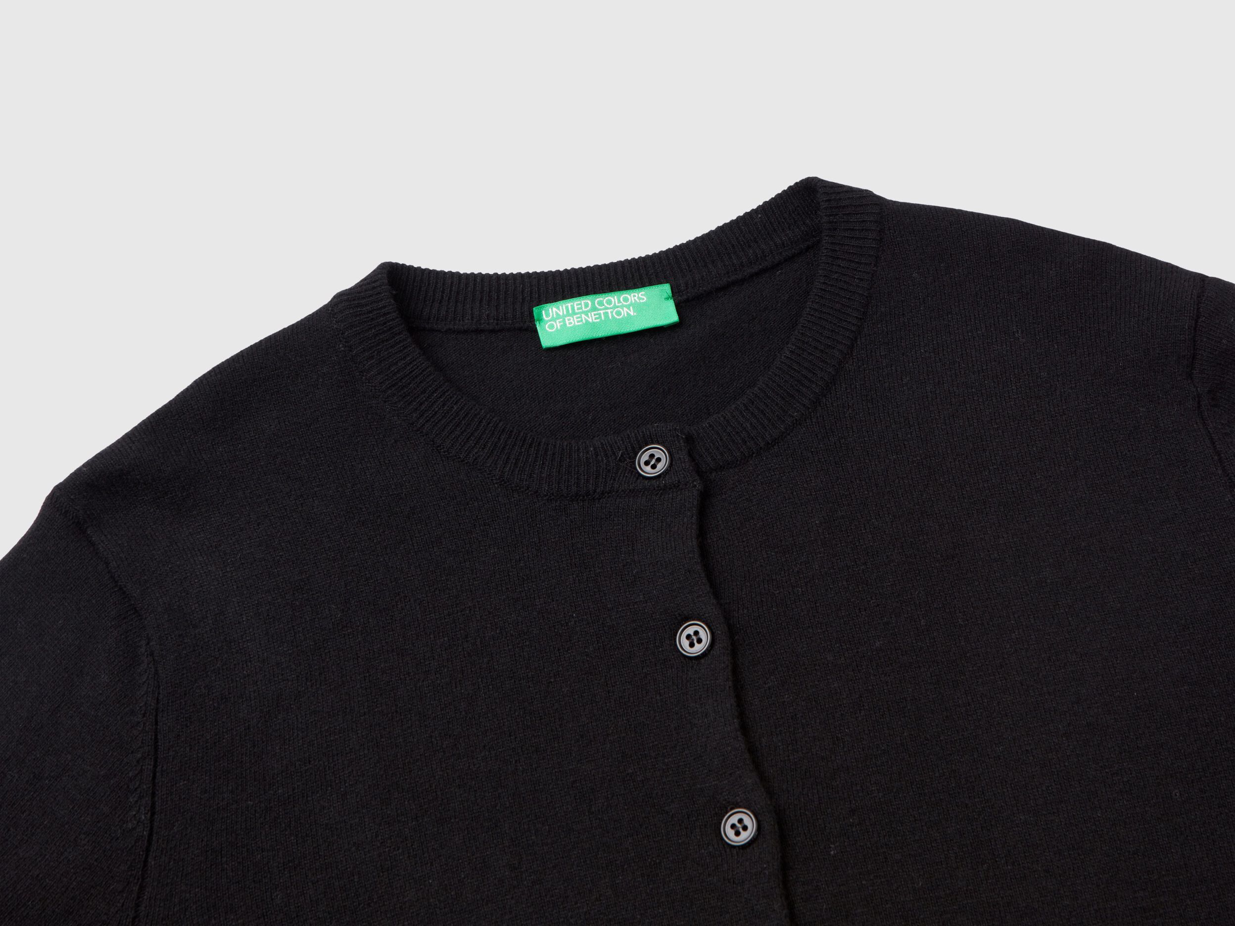 Black cardigan in cashmere and wool blend