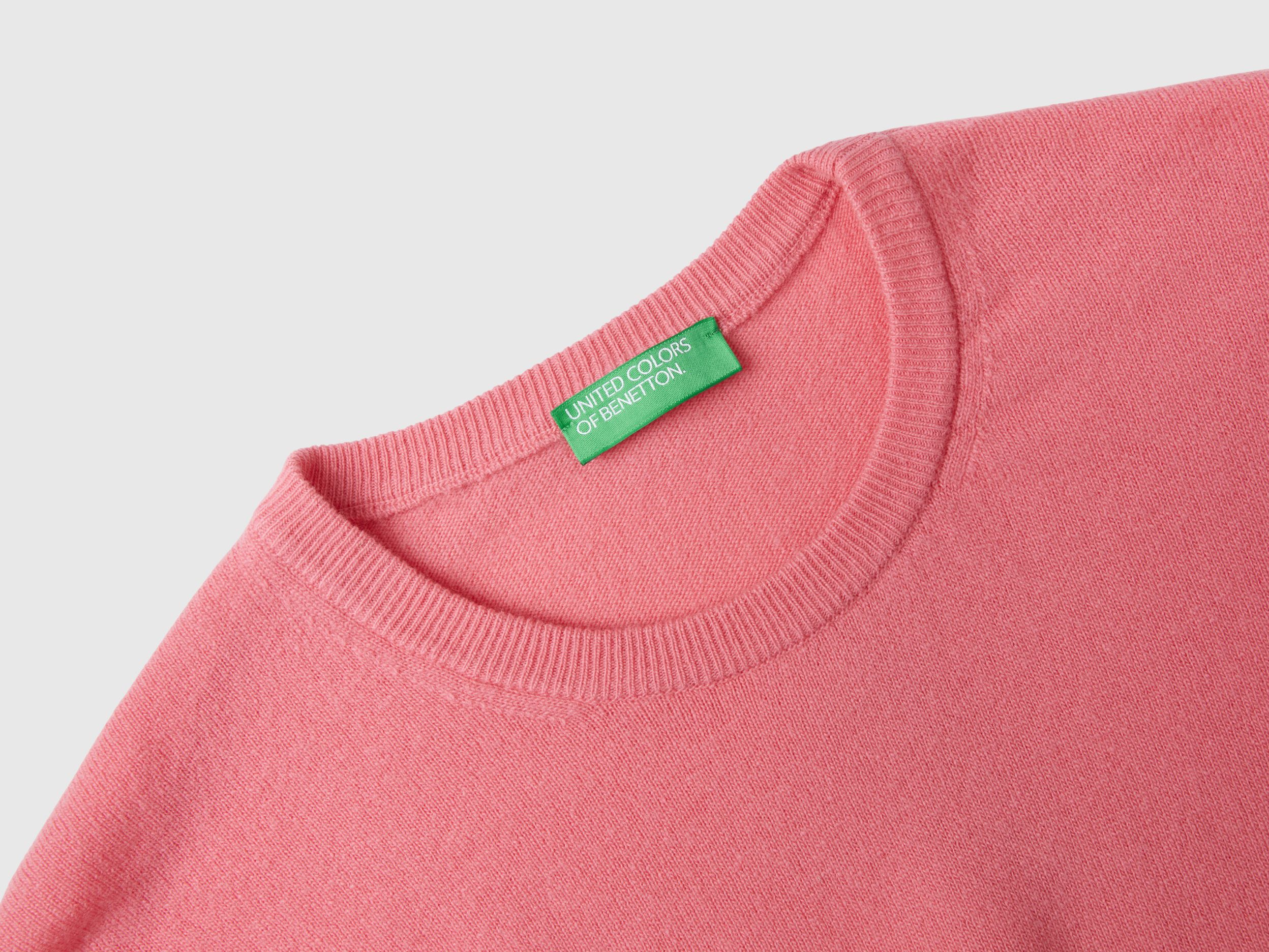 Salmon pink hotsell sweater mens