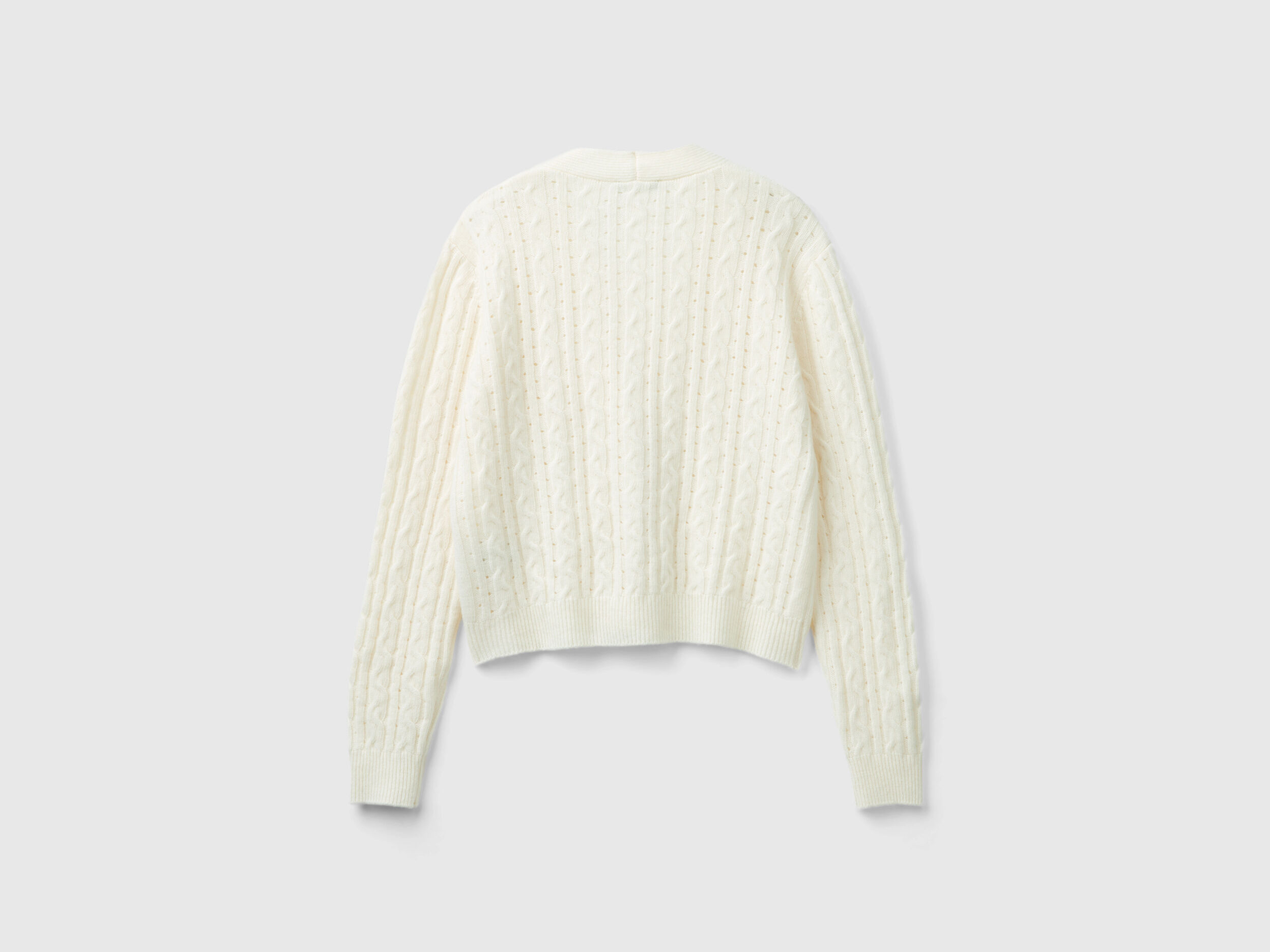 某メーカー and knit cable with cardigan fit Boxy perforations Creamy - トップス