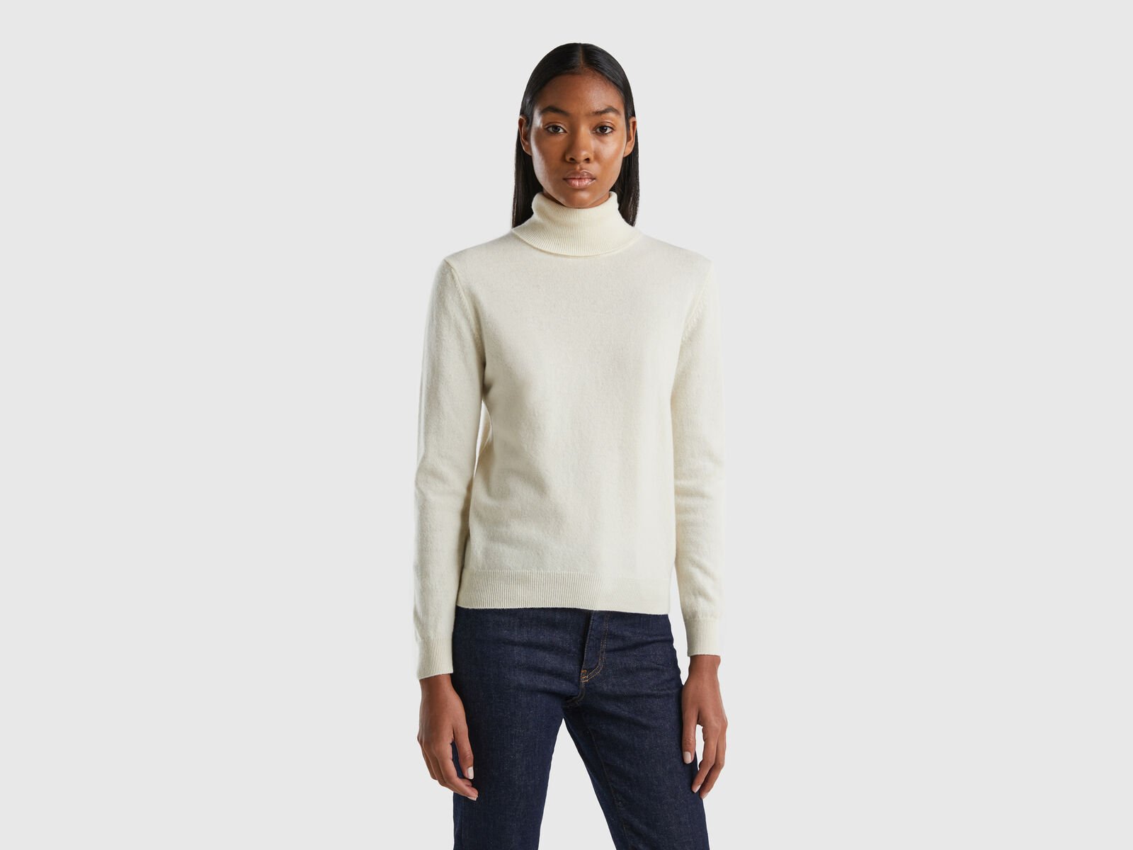Cream turtleneck sweater in pure Merino wool - Creamy White