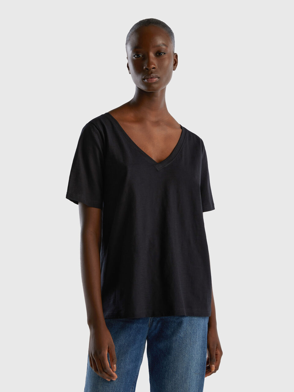 V-neck t-shirt in slub - cotton | Black Benetton