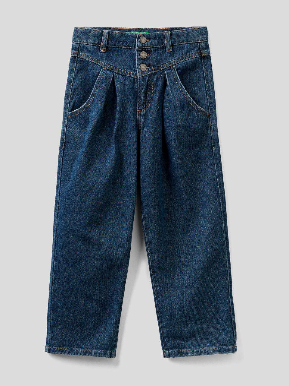 Slouchy jeans in "Eco-Recycle" denim
