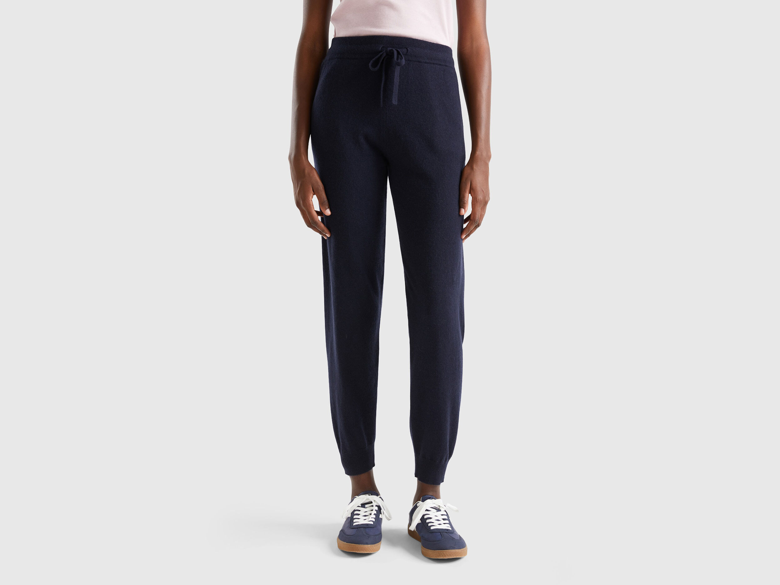 Uniqlo 2025 cashmere joggers