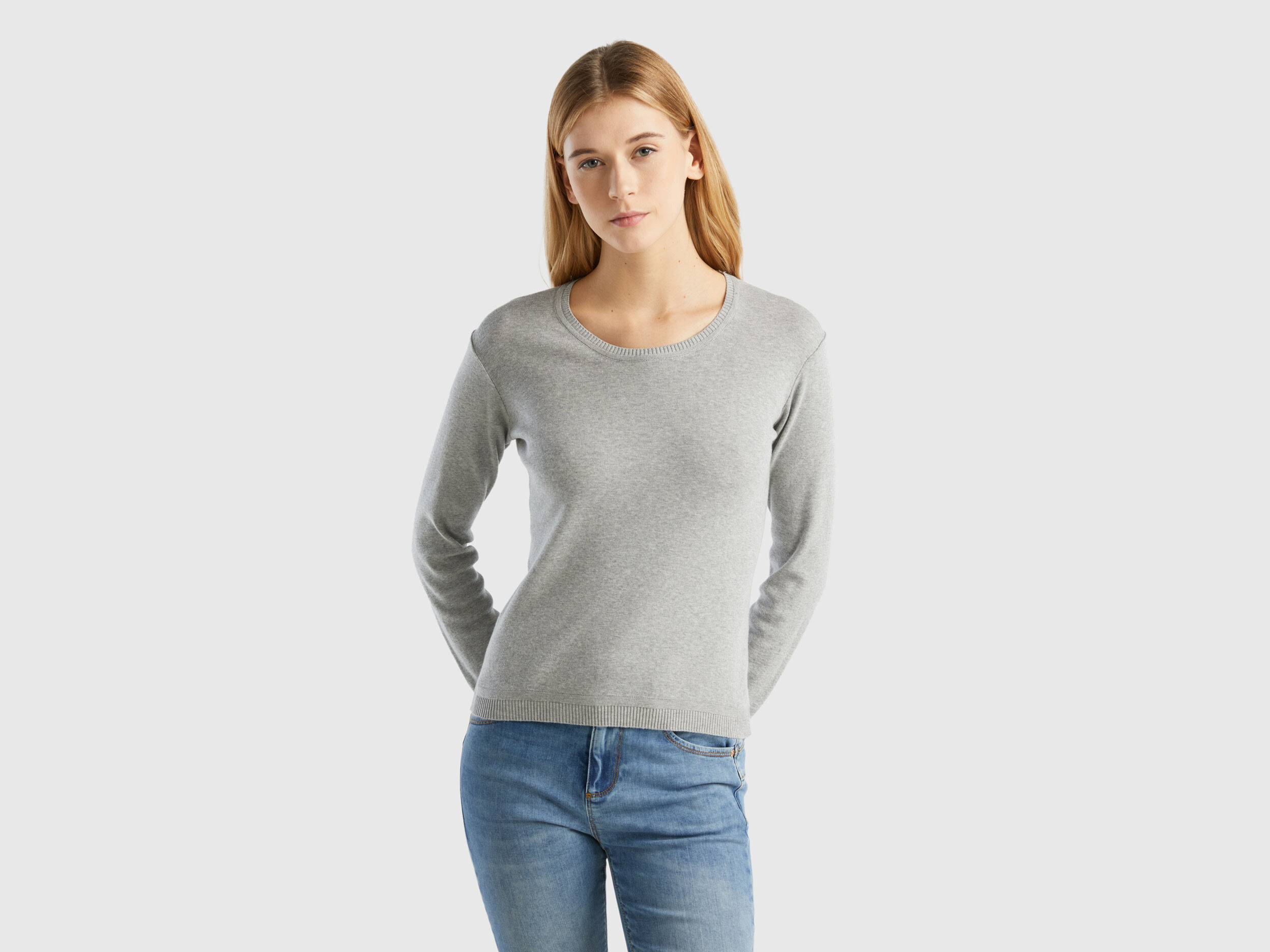 Crew neck sweater in pure cotton