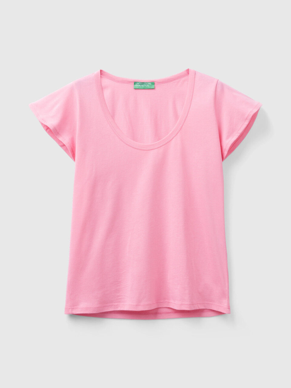 Benetton t store shirts for ladies