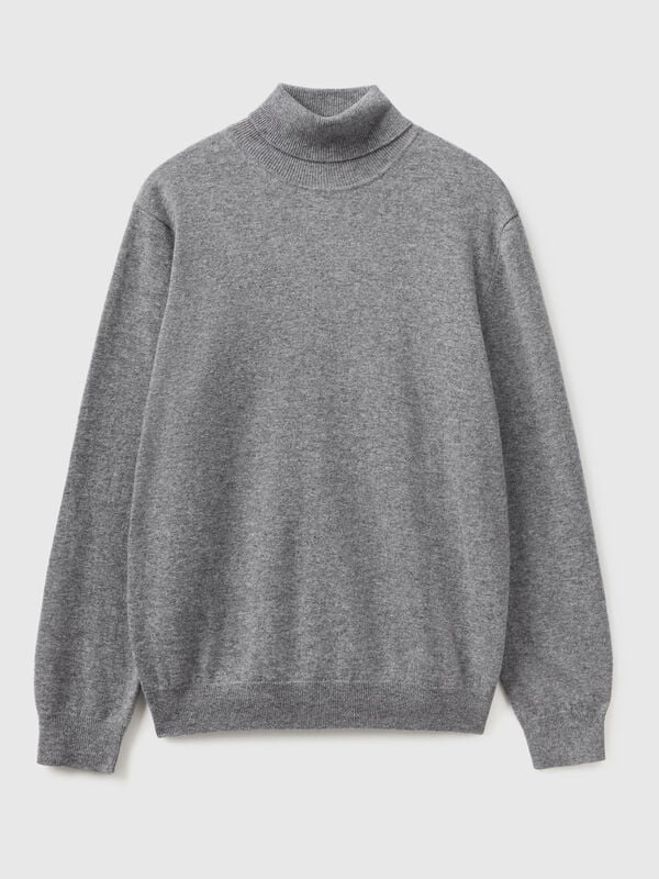 Shop Men LTGREYHTHR Merino Turtleneck Sweater - XL - 14.75 KWD in Kuwait