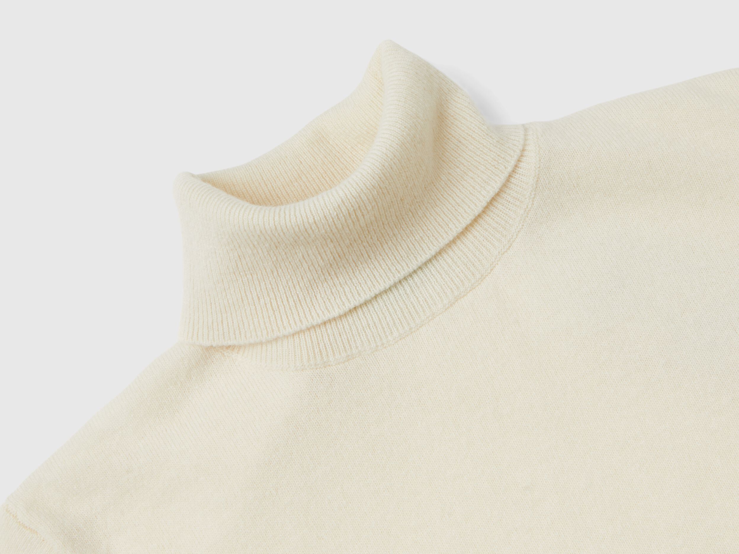 Benetton Cream Turtleneck Sweater in Pure Merino Wool Creamy White Women