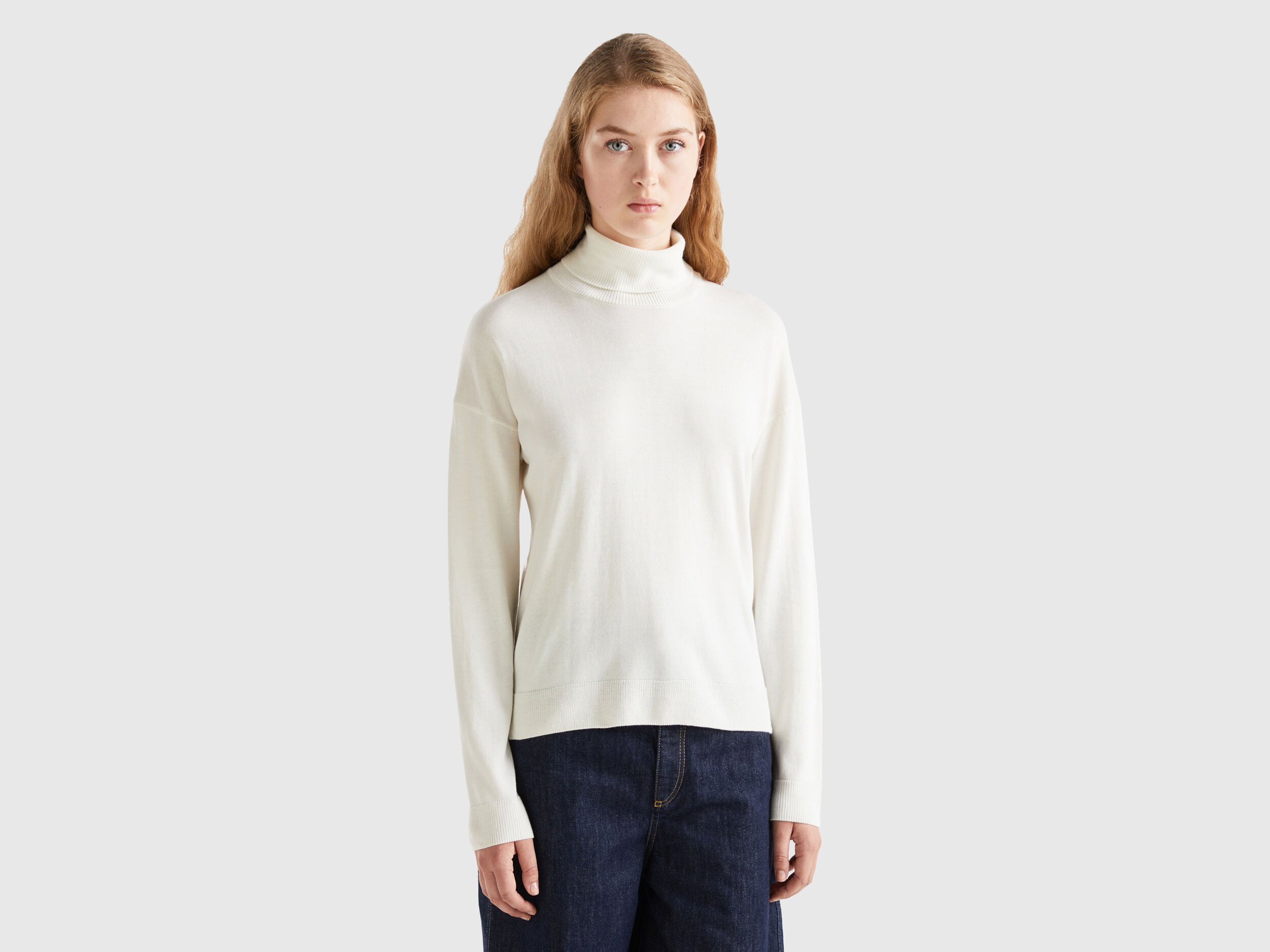 White cotton turtleneck store
