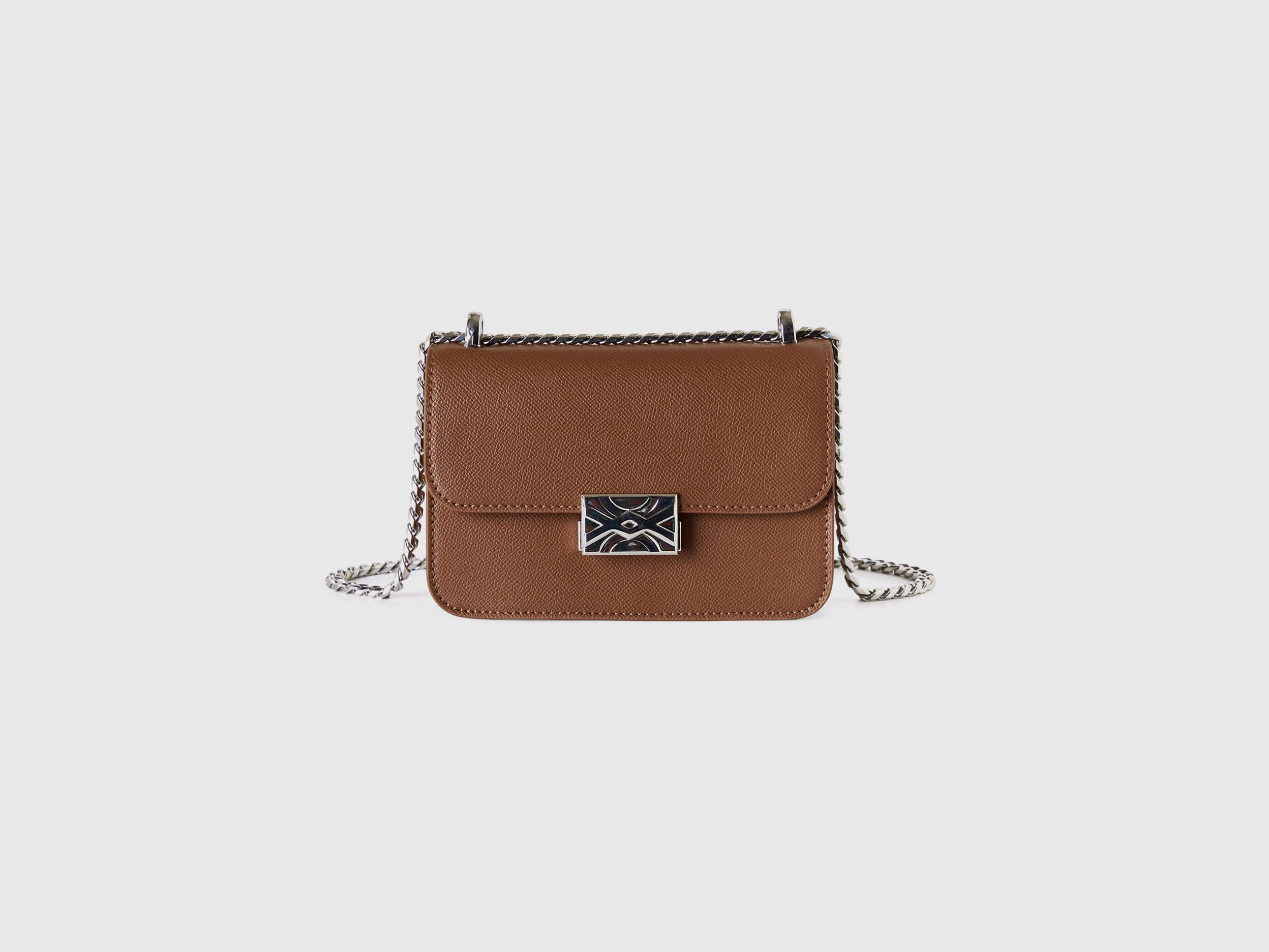 Axis bank stylish benetton bag hotsell
