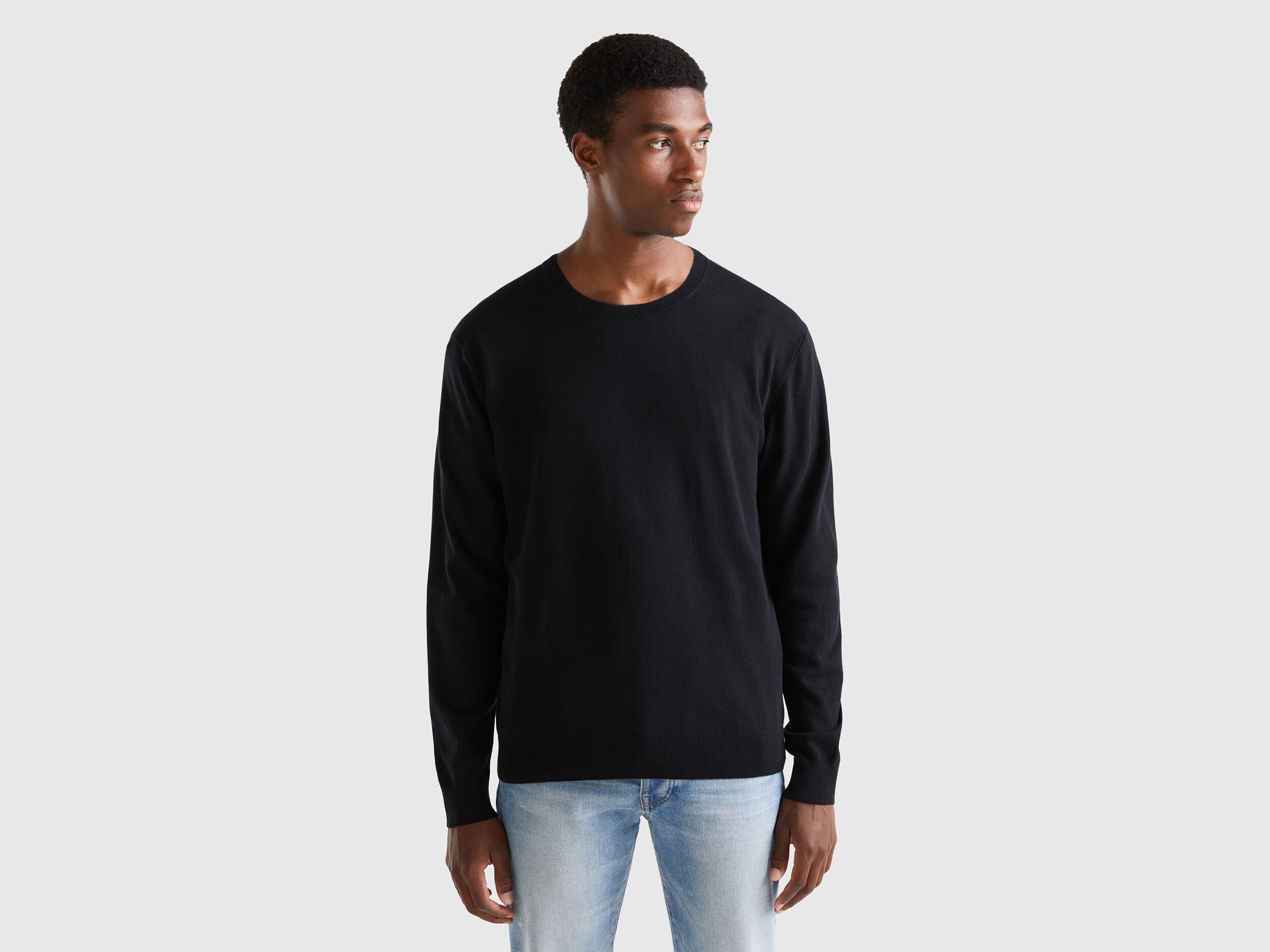 Crew neck sweater in lightweight cotton blend Black Benetton