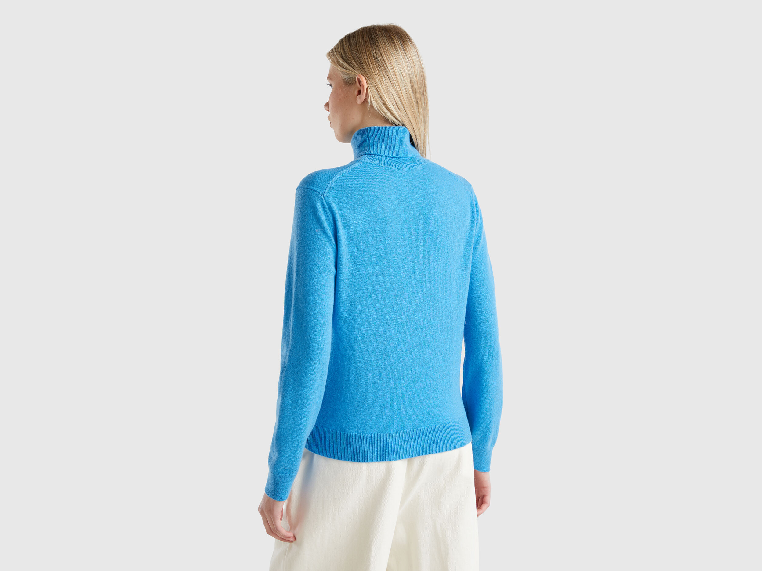 Light blue turtleneck in pure cashmere - Light Blue | Benetton