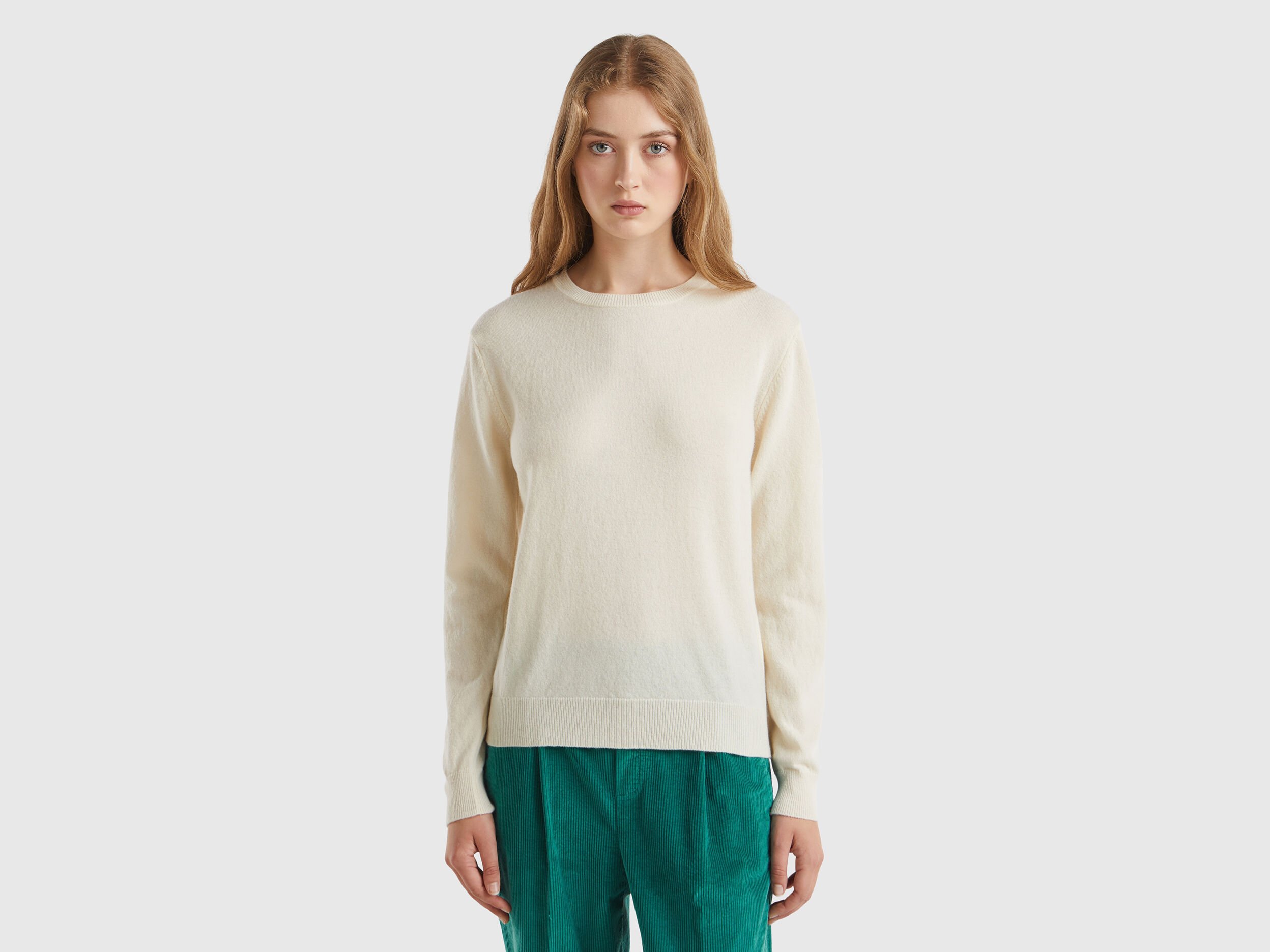 Cream crew neck sweater women's deals