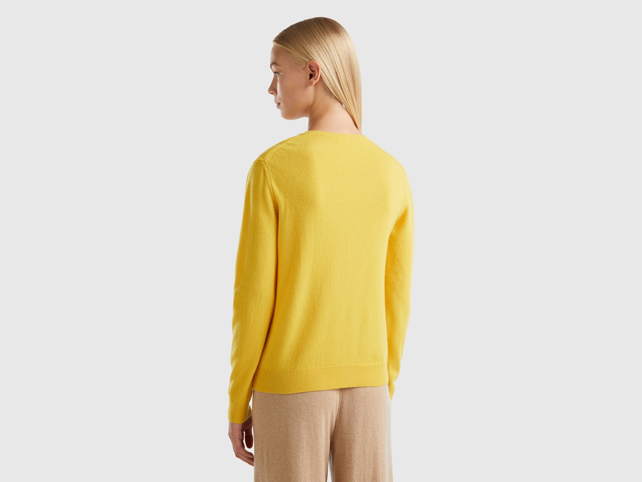 Yellow crew neck sweater women's deals