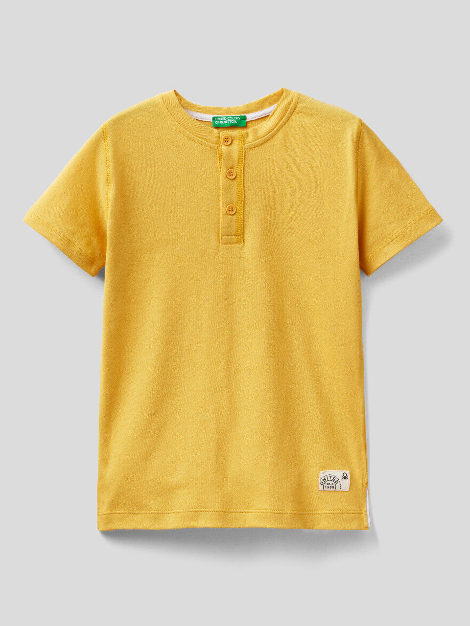 Latin visit Nationwide Junior Boys' Short Sleeve T-shirts Collection 2022 | Benetton