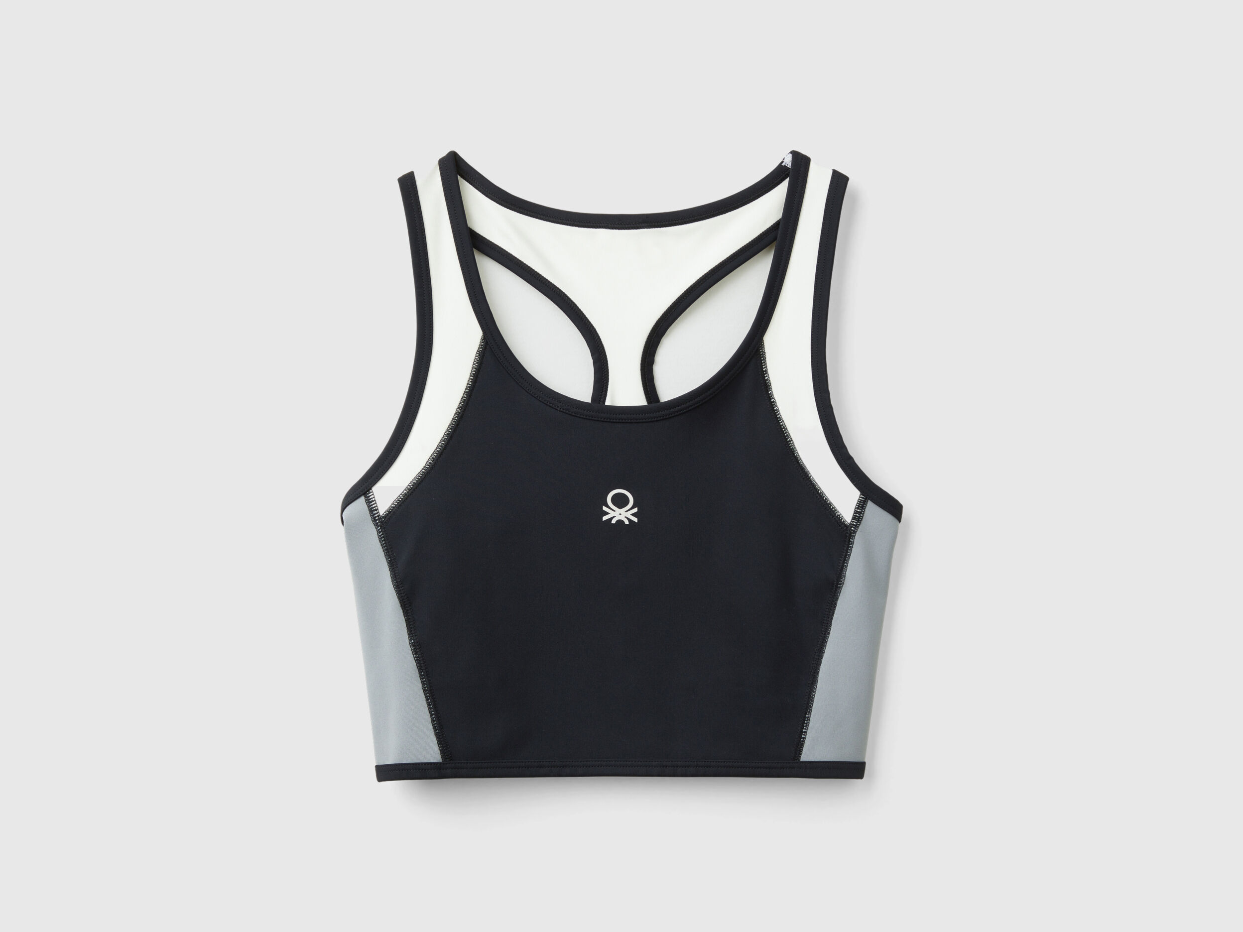 Sports bra top with recycled fabric