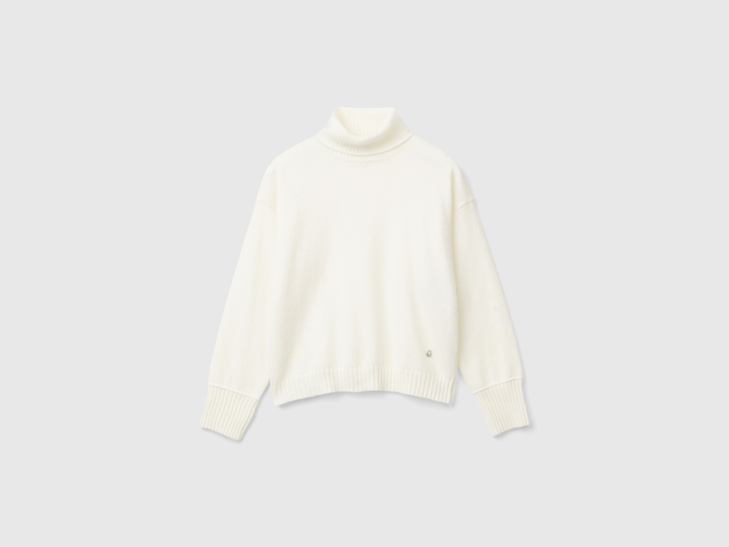 Off white turtle neck shop