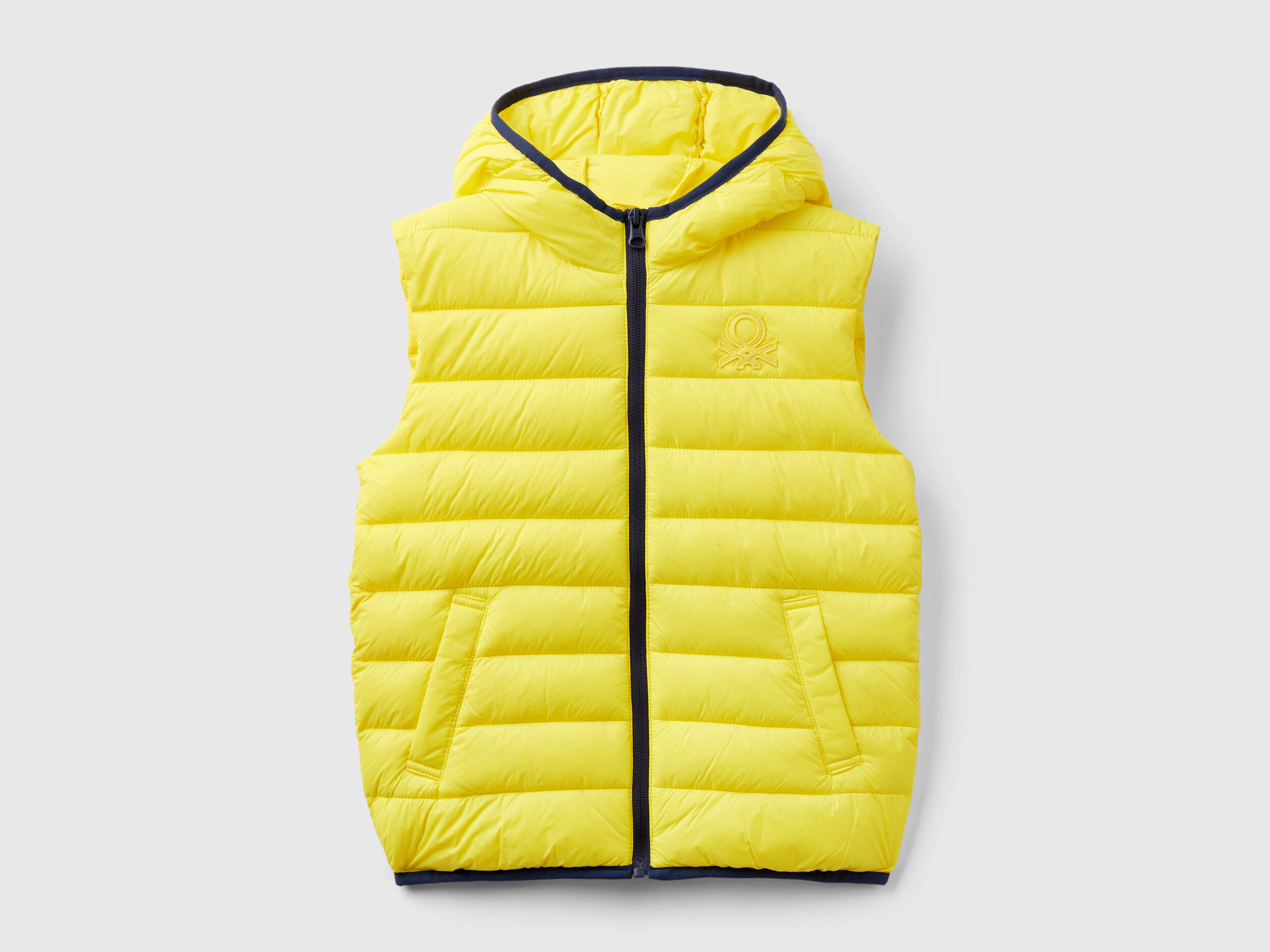 Benetton yellow jacket store