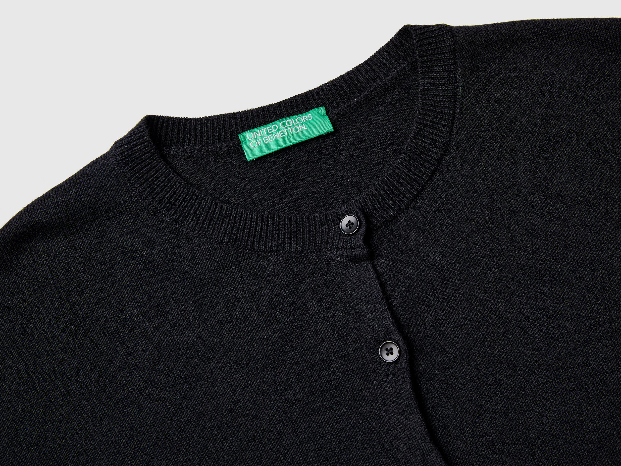 Benetton round deals neck cardigan