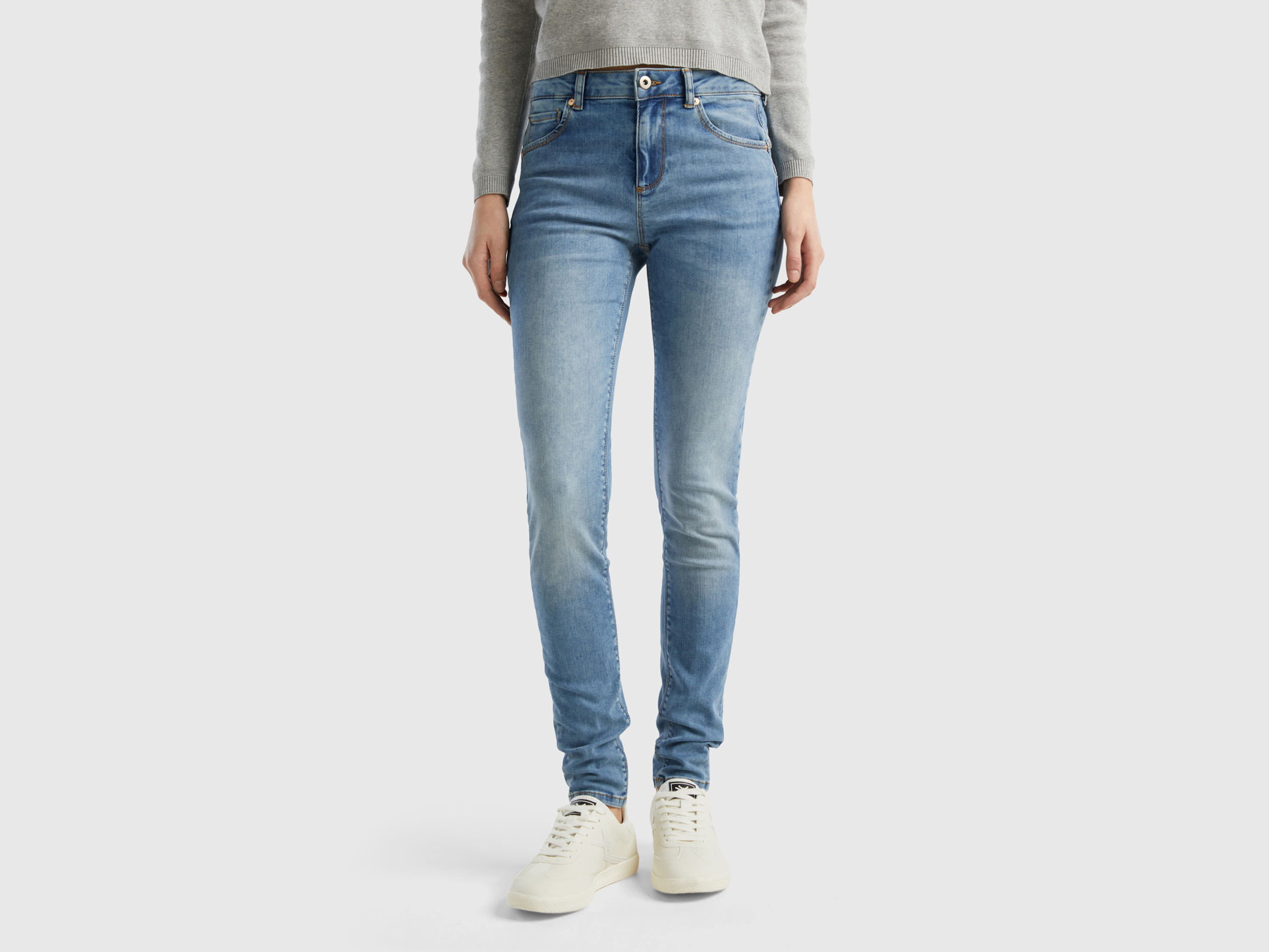 Skinny fit push up jeans