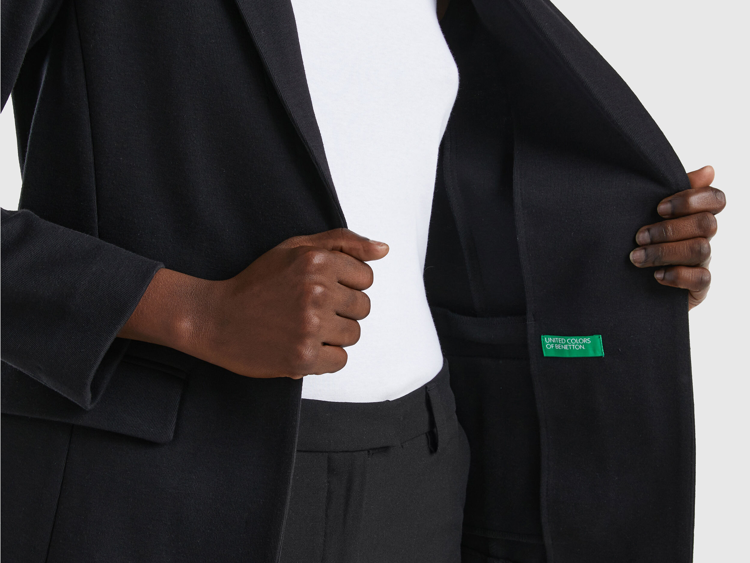 Black blazer with pockets 2025