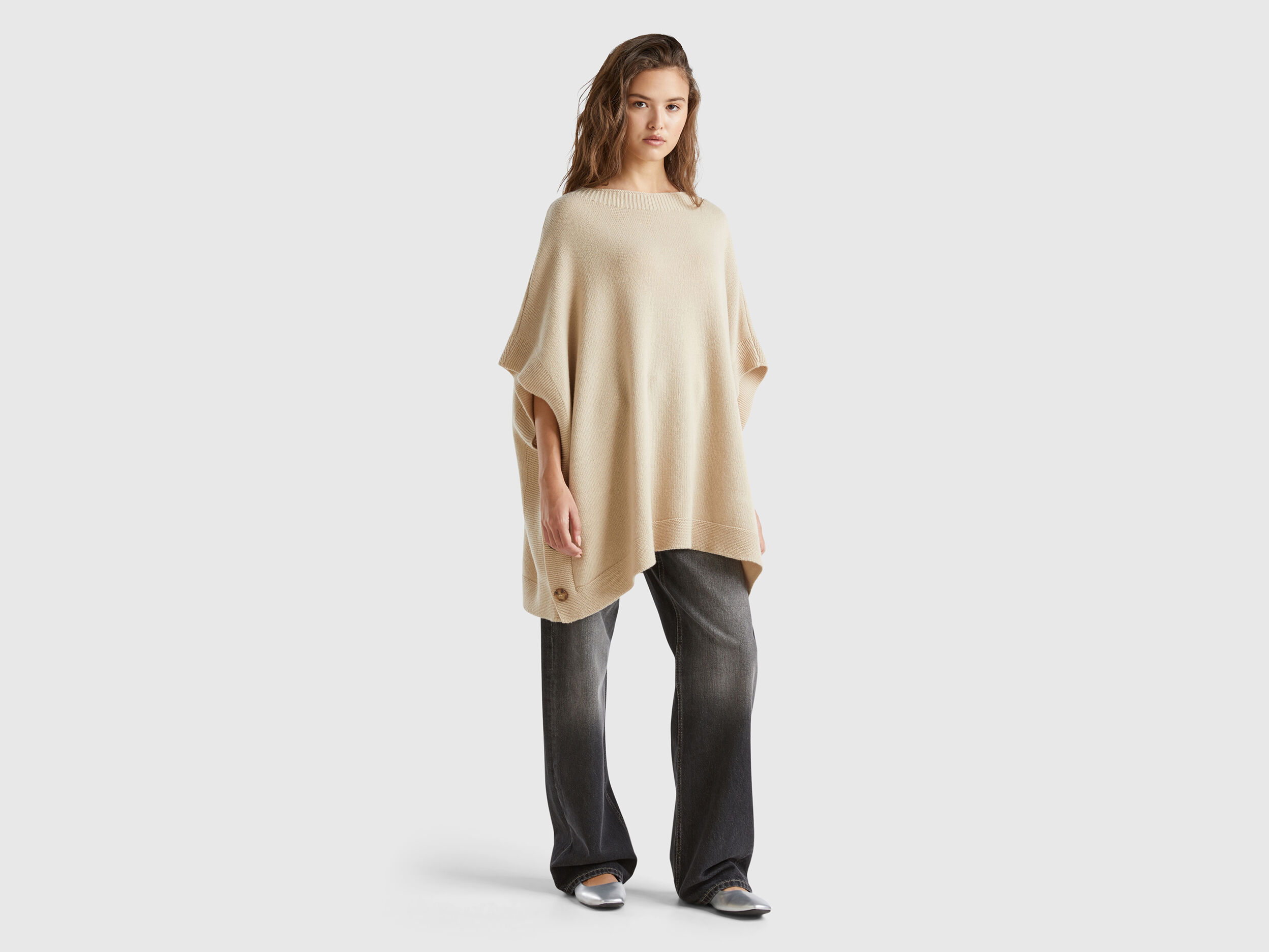 Women s Capes and Ponchos Knitwear Collection 2024 Benetton