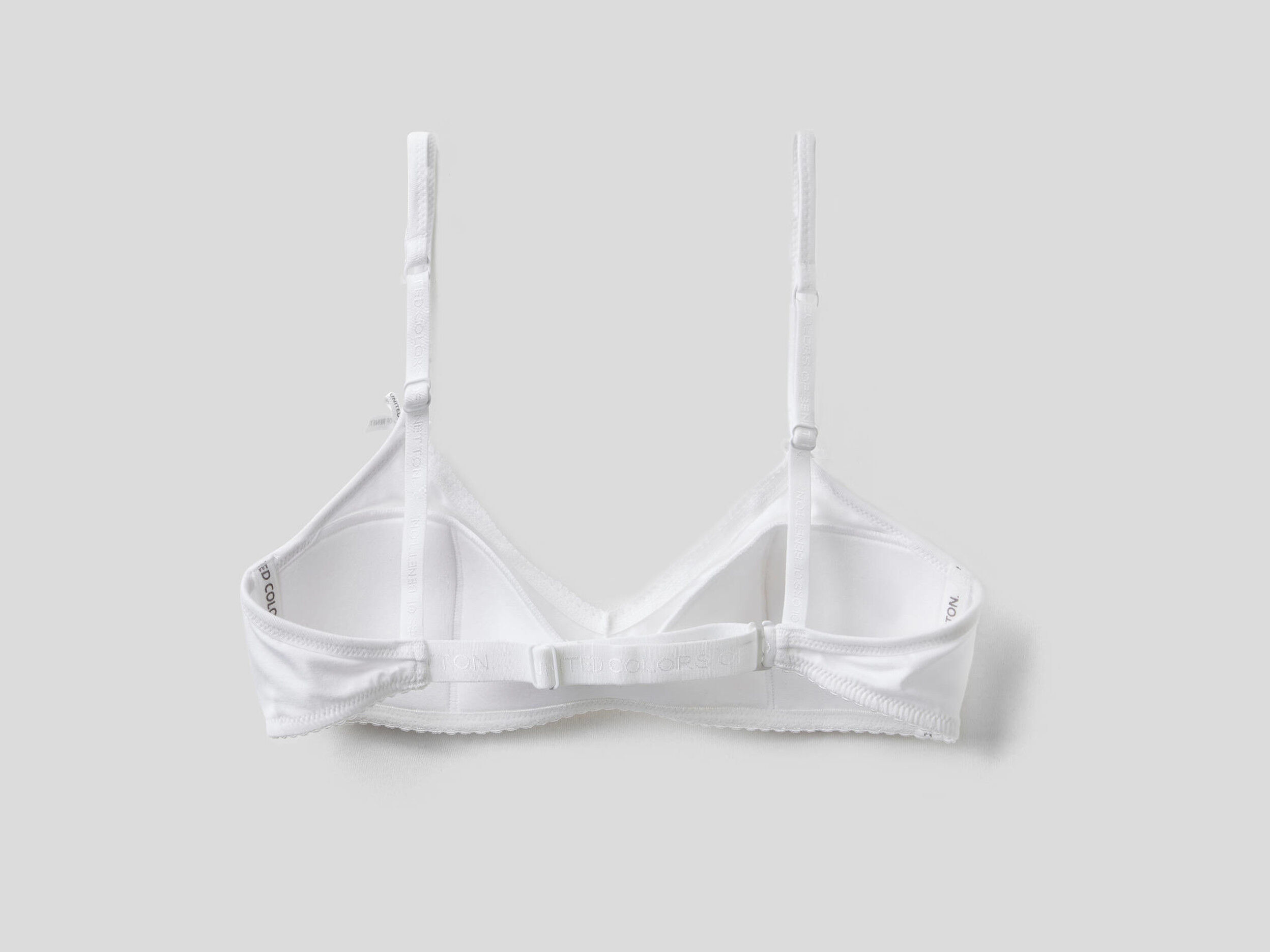 Padded triangle bra