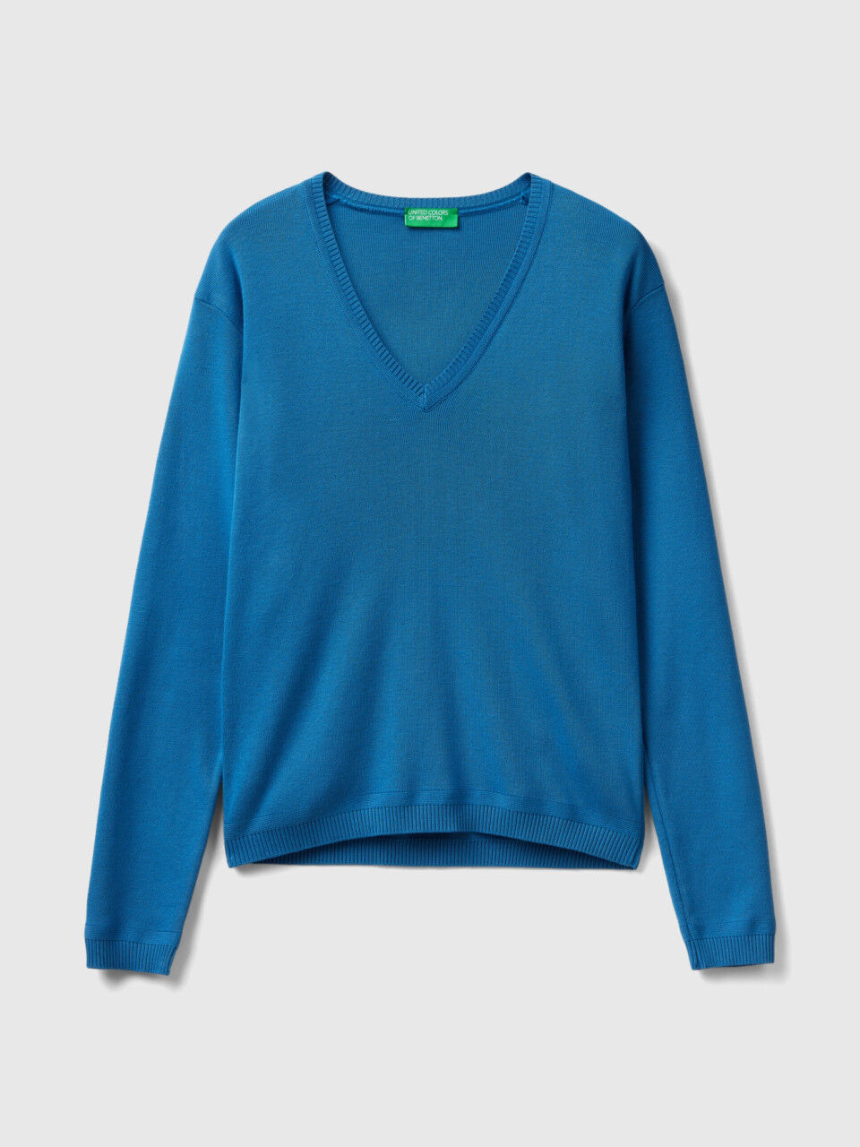 Cotton v discount neck jumpers