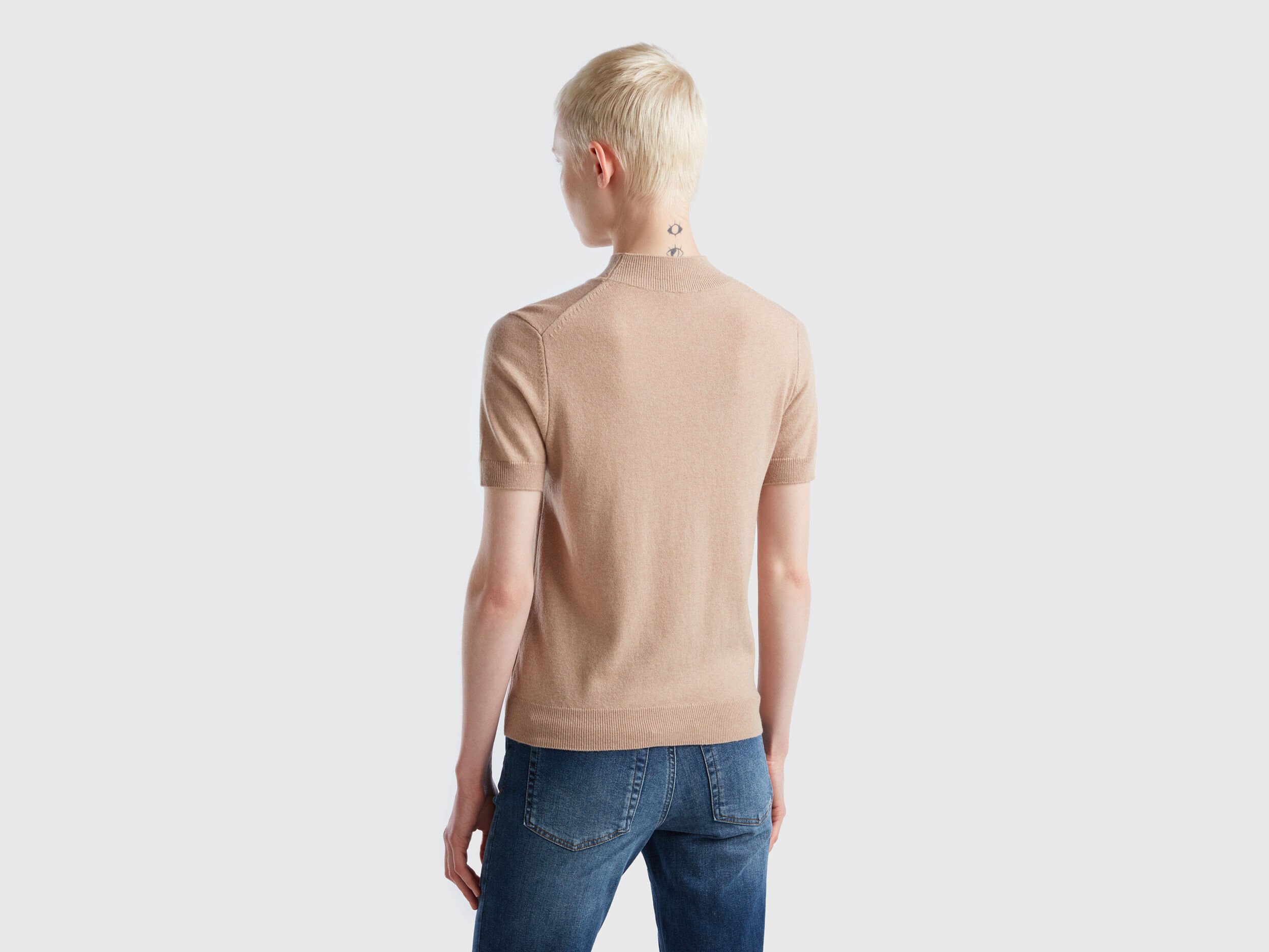 Theory short deals sleeve sweater