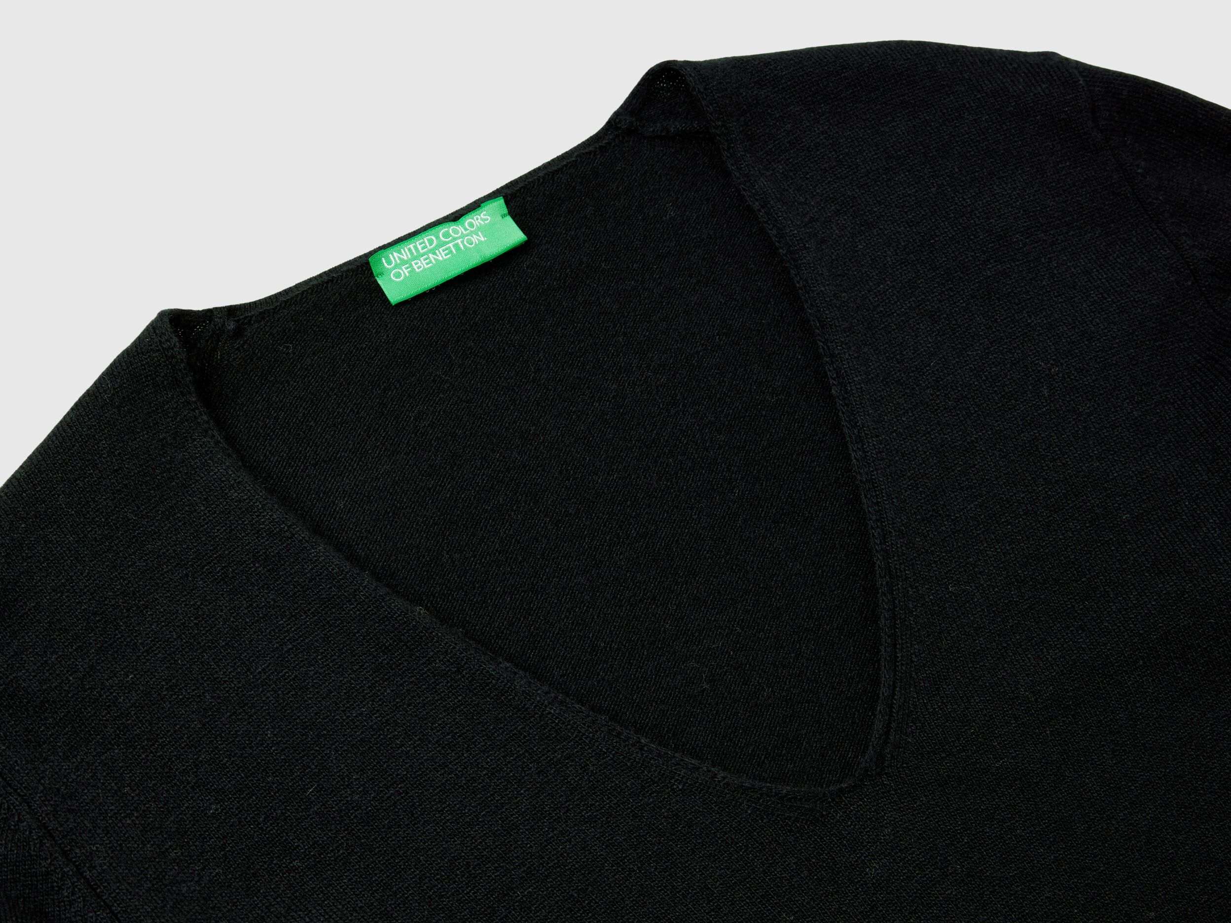 Kith Women Verone V-Neck Sweater - Black – Kith Europe