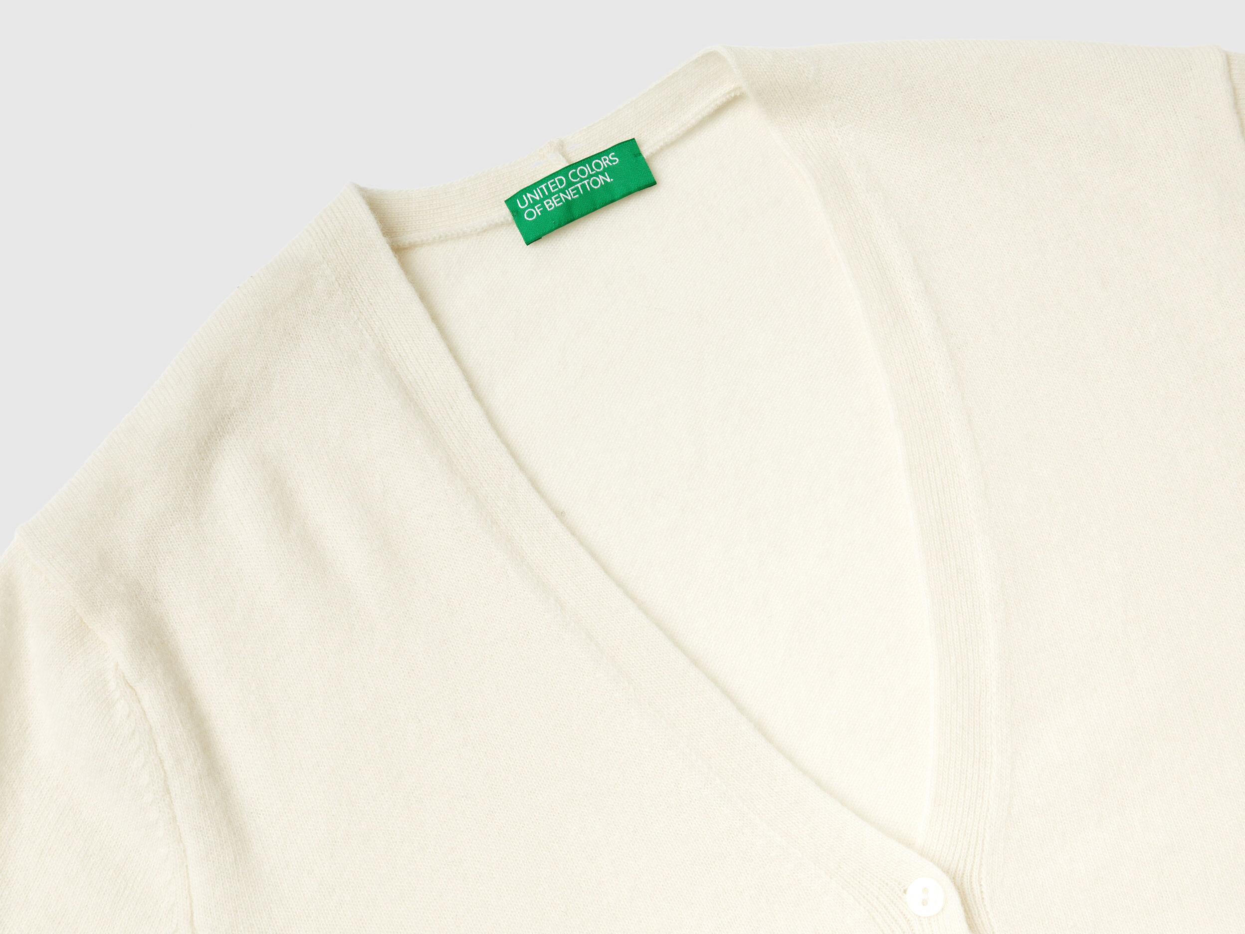 White v clearance neck cardigan