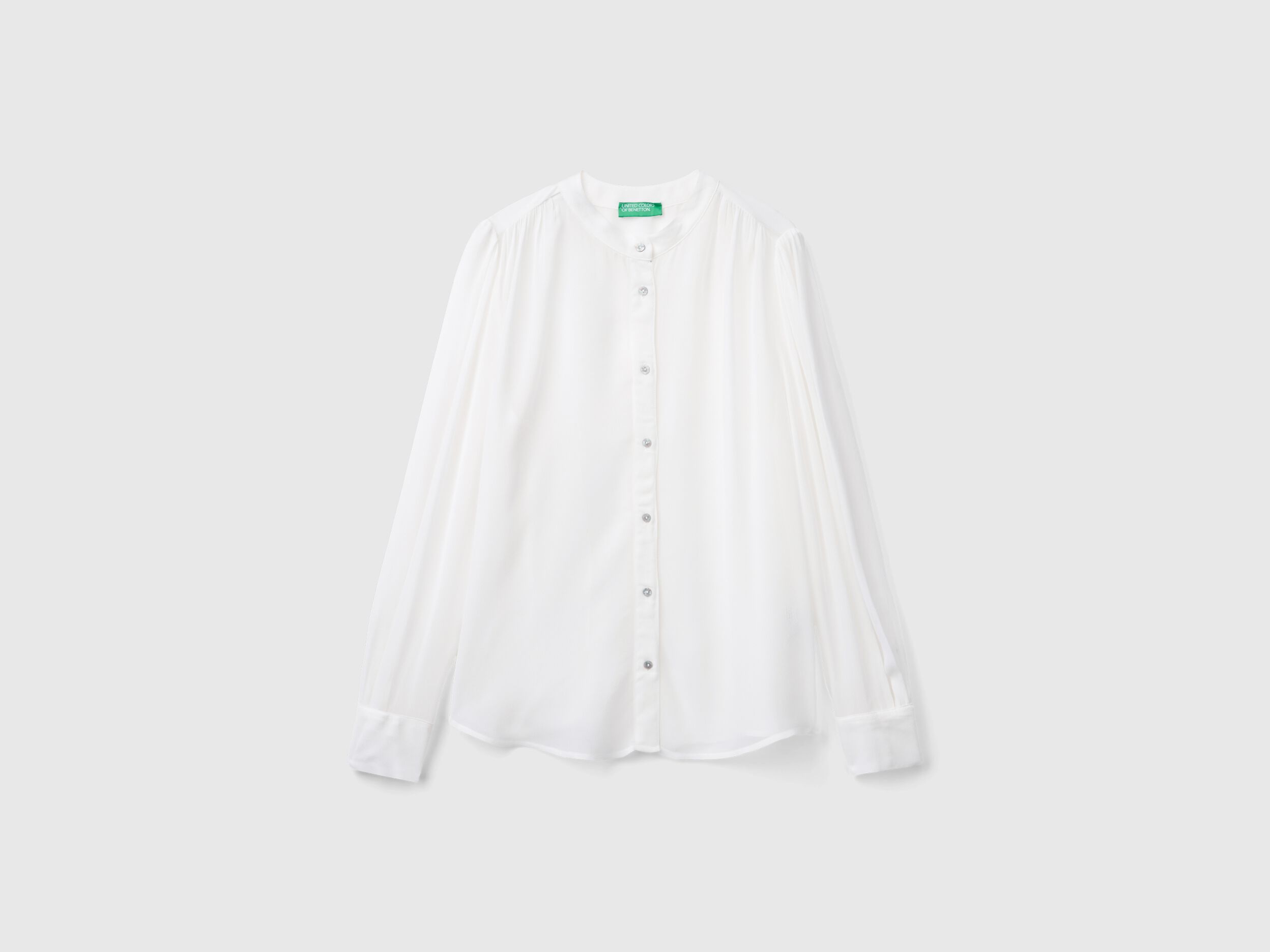 い出のひと時に、とびきりのおしゃれを！ Flowy Benetton | White Creamy - shirt collar Mandarin トップス