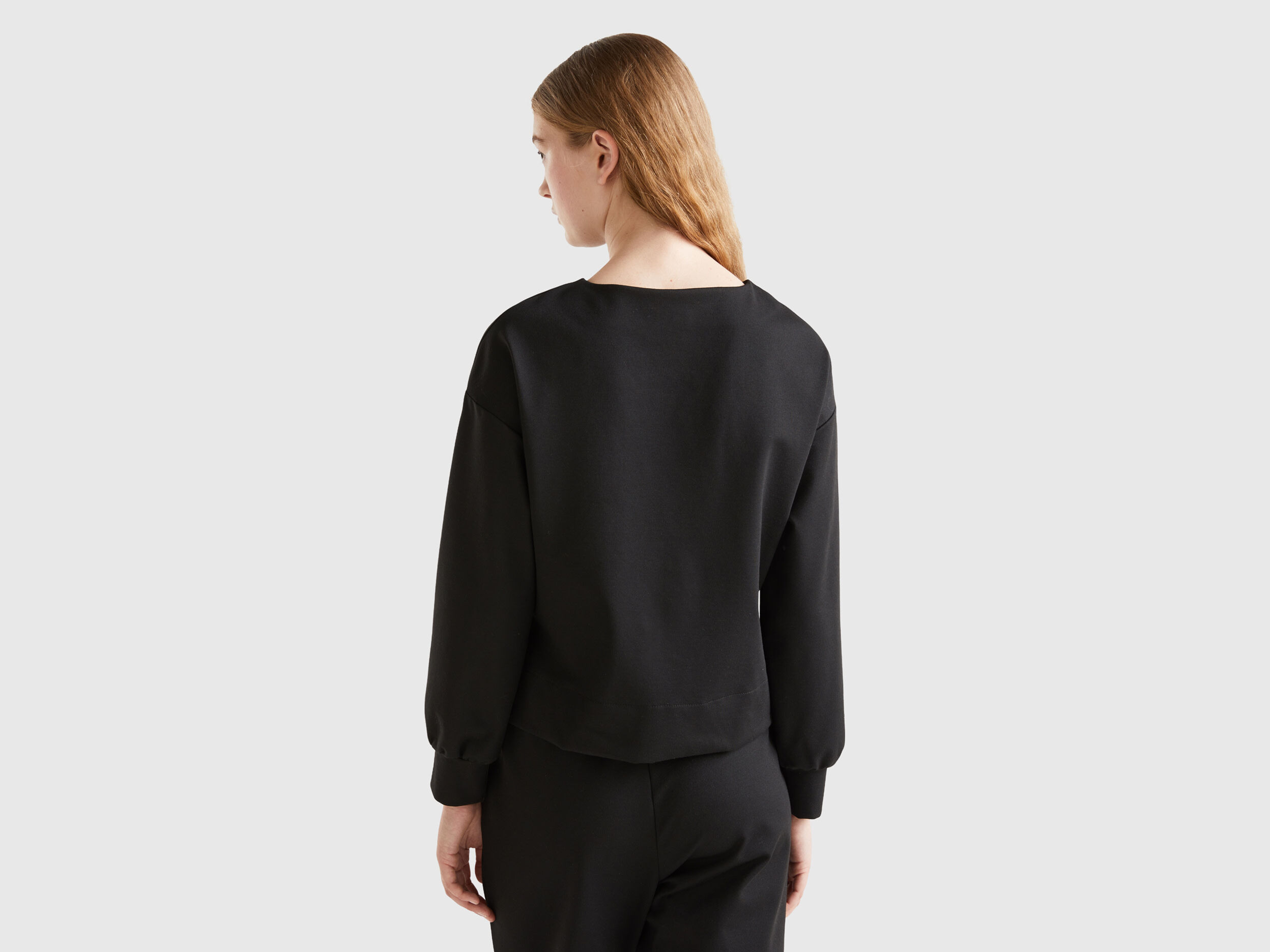 Flowy sweatshirt deals